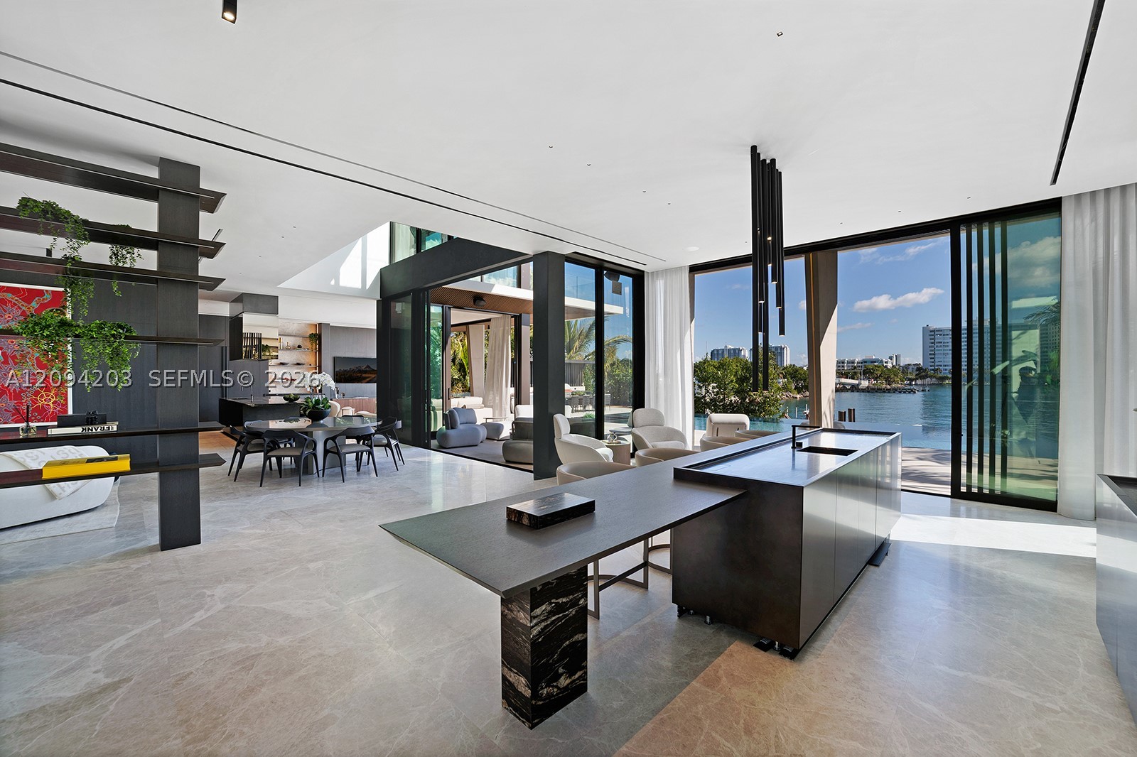 217 E Rivo Alto Dr Miami Beach, FL 33139