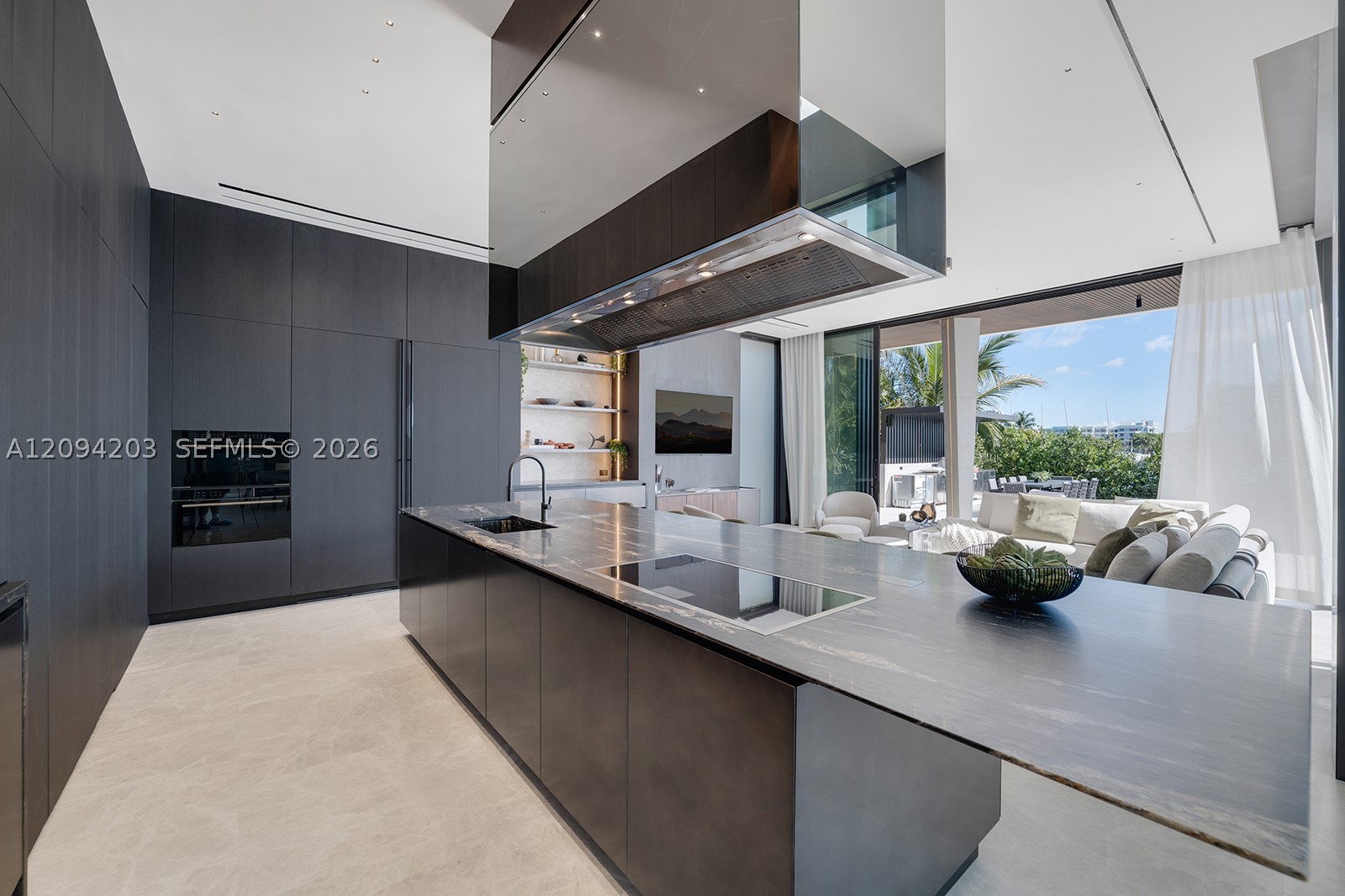 217 E Rivo Alto Dr Miami Beach, FL 33139