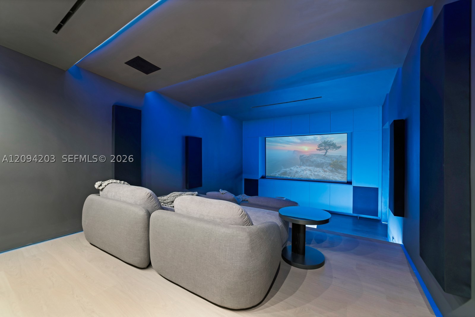 217 E Rivo Alto Dr Miami Beach, FL 33139