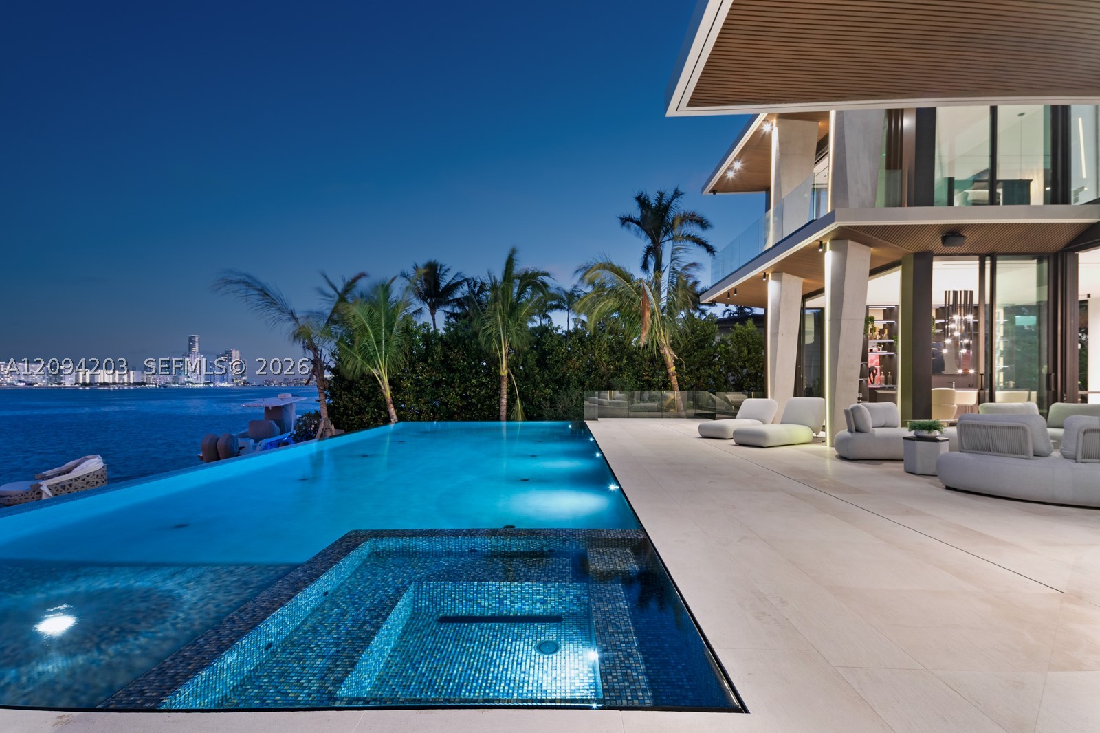 217 E Rivo Alto Dr Miami Beach, FL 33139