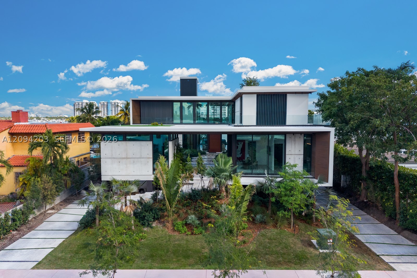 217 E Rivo Alto Dr Miami Beach, FL 33139