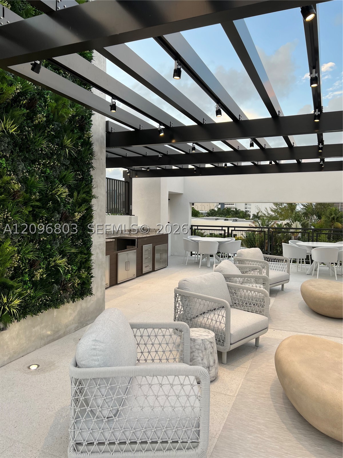 image Ten30 South Beach12