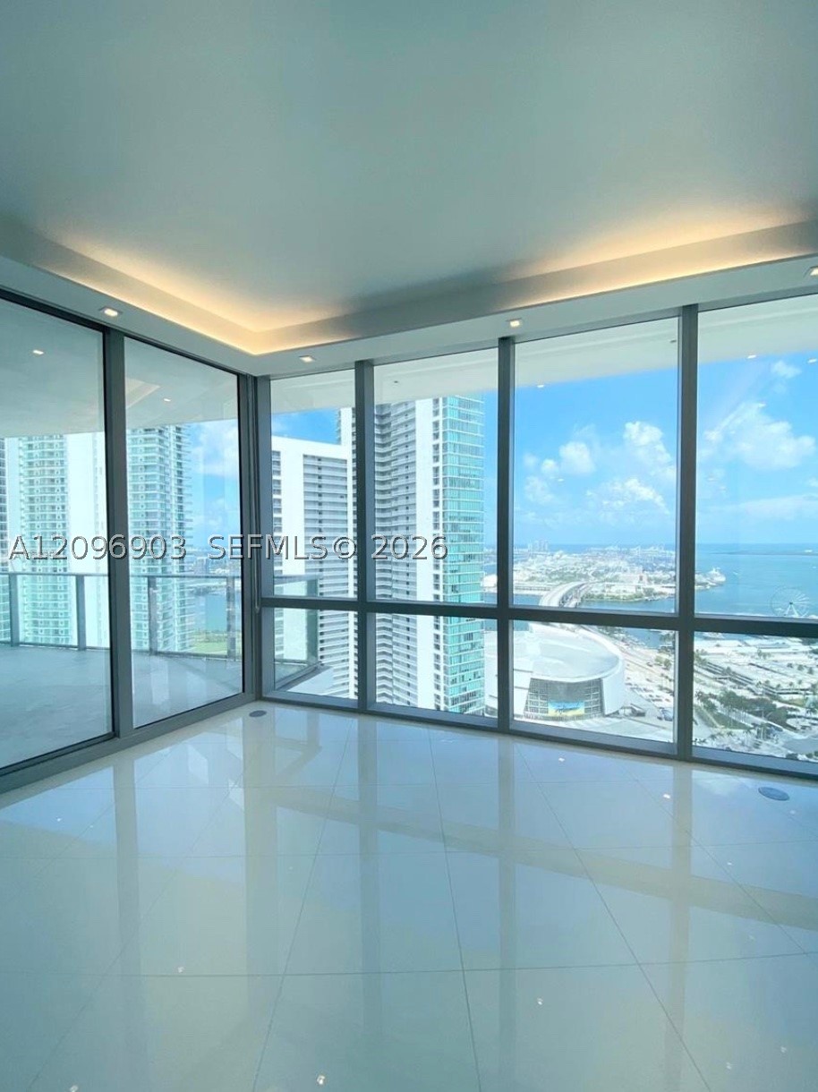 851 NE 1st Ave #3609