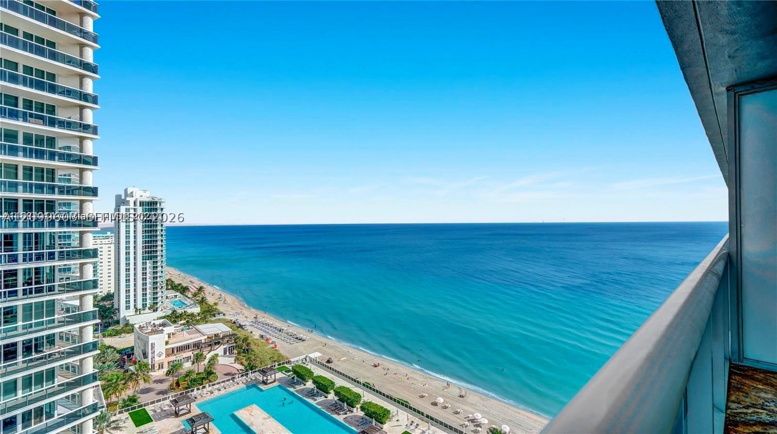 image Beach Club 216