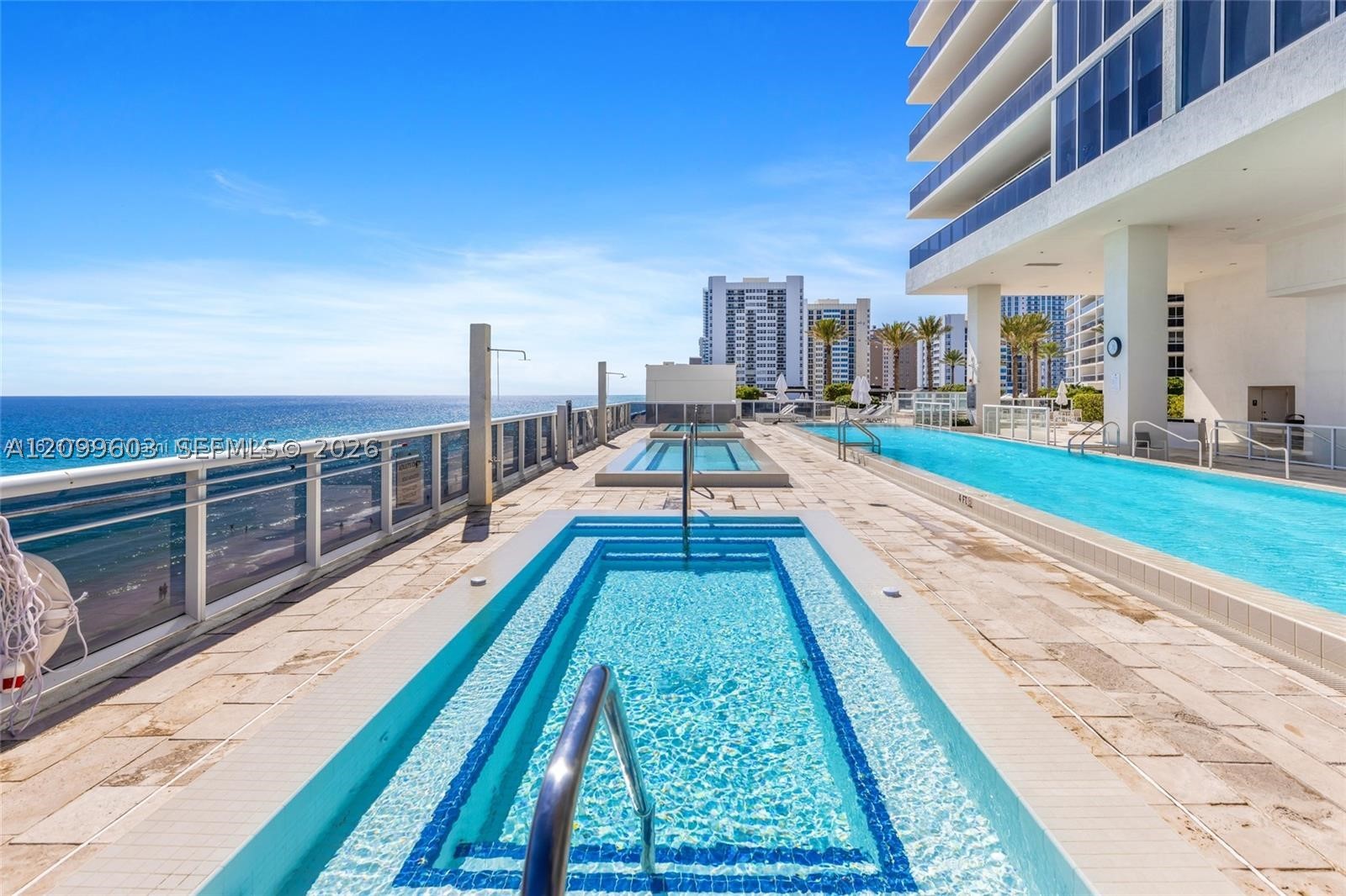 image Beach Club 221