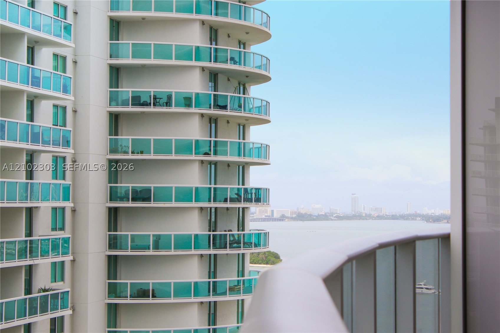 image Aria on the Bay21