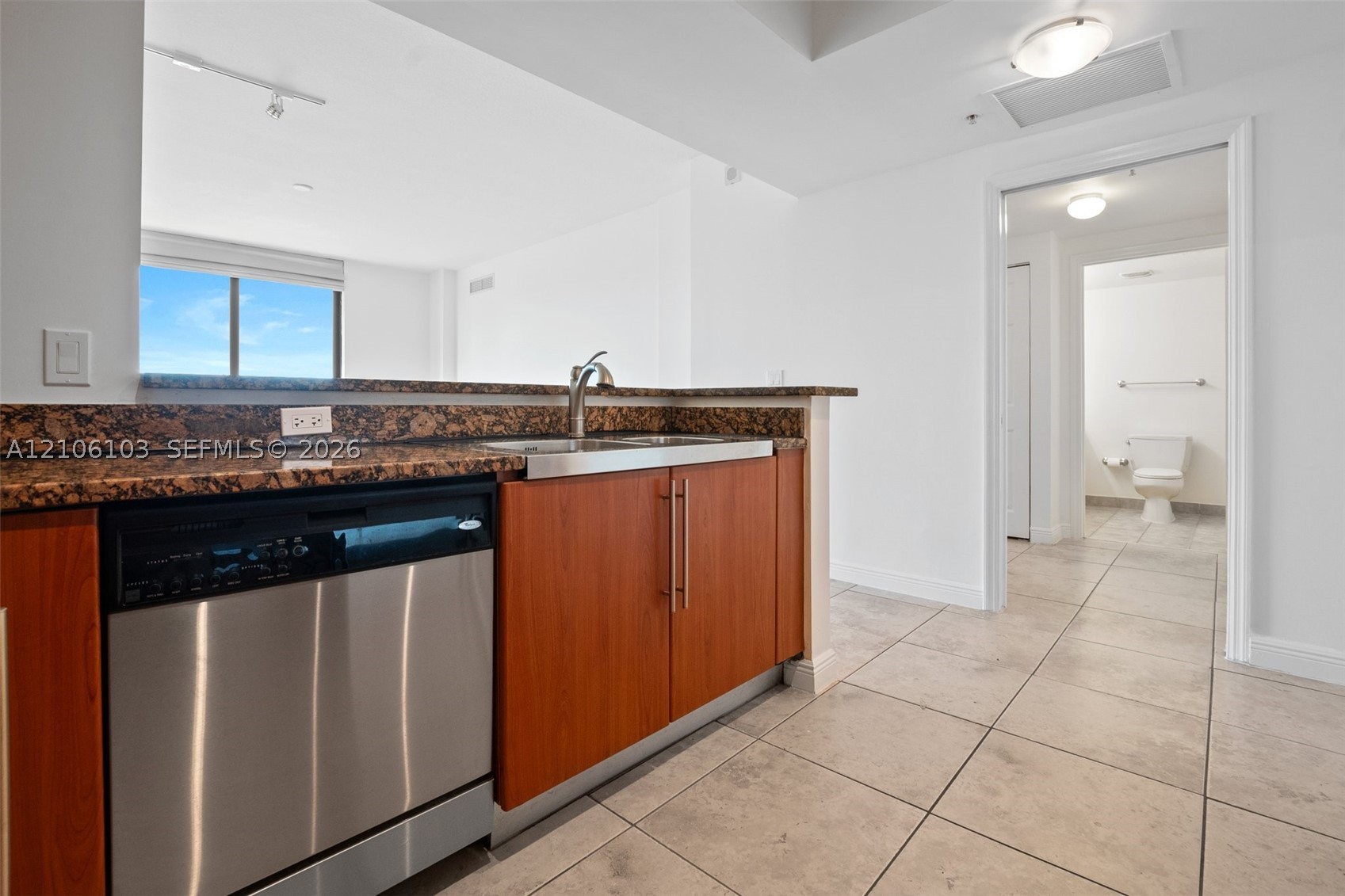888 S Douglas Rd #602 Coral Gables, FL 33134