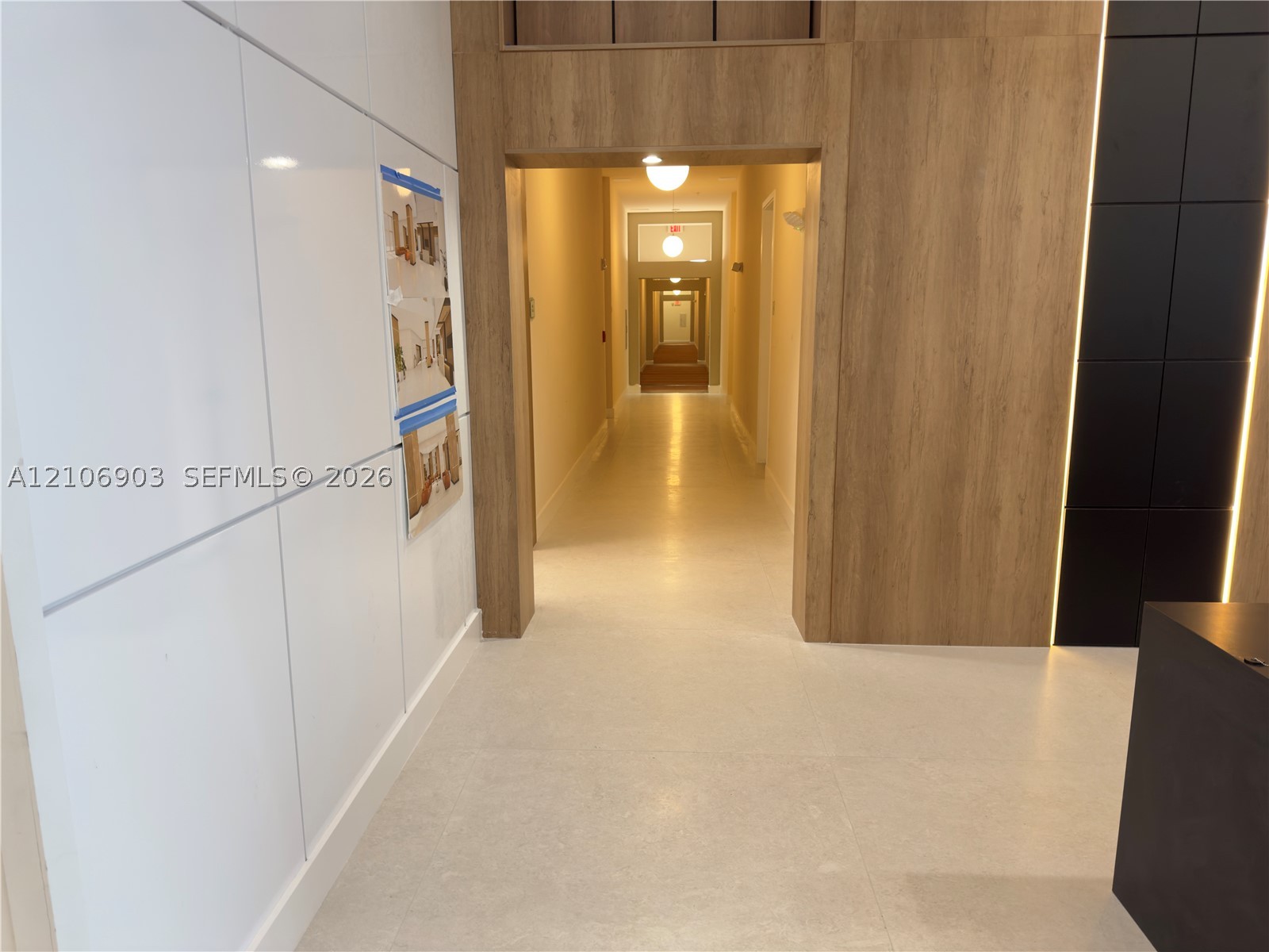 image The Venture at Aventura27