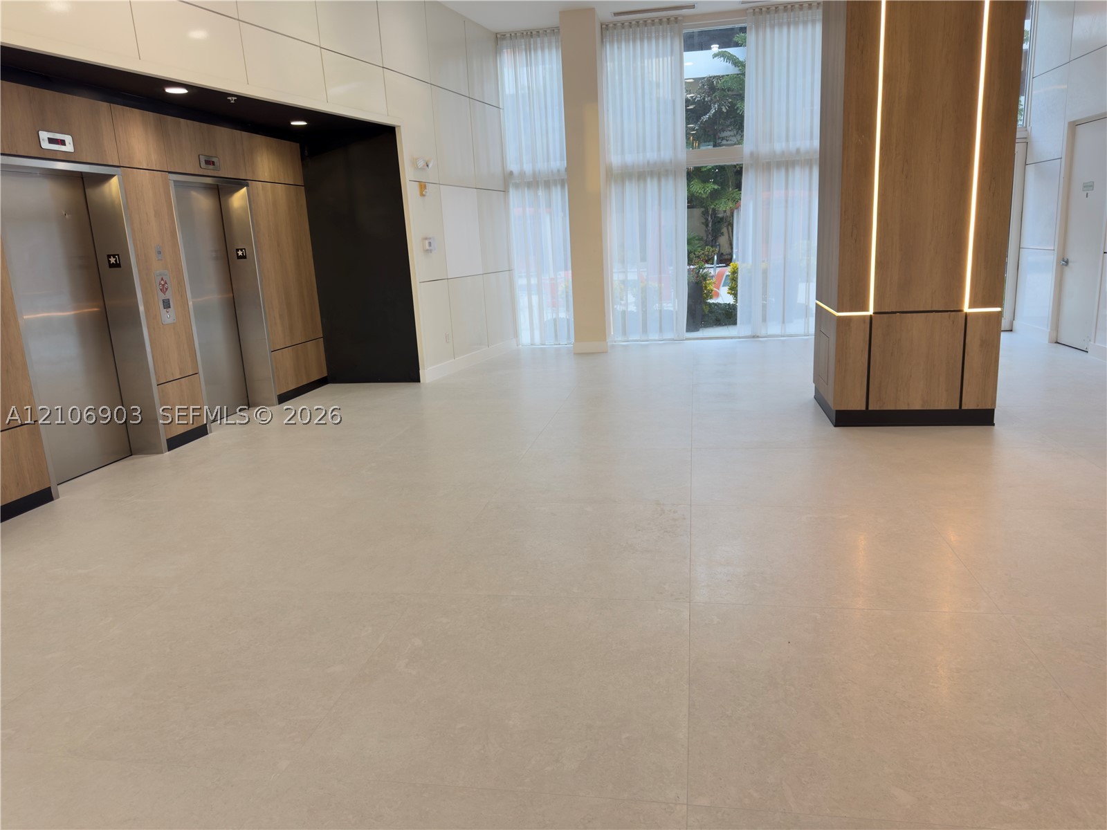 image The Venture at Aventura29