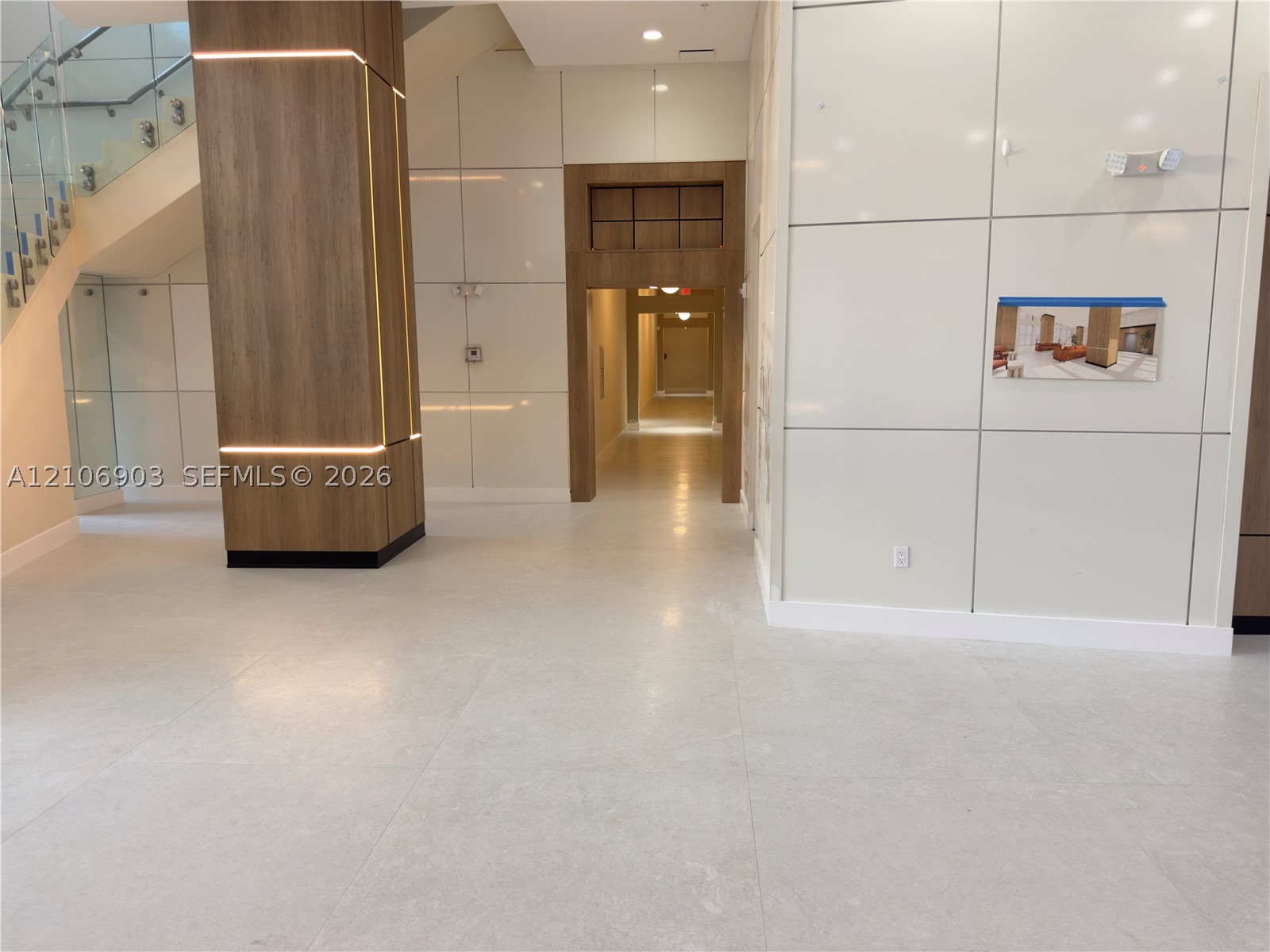 image The Venture at Aventura30
