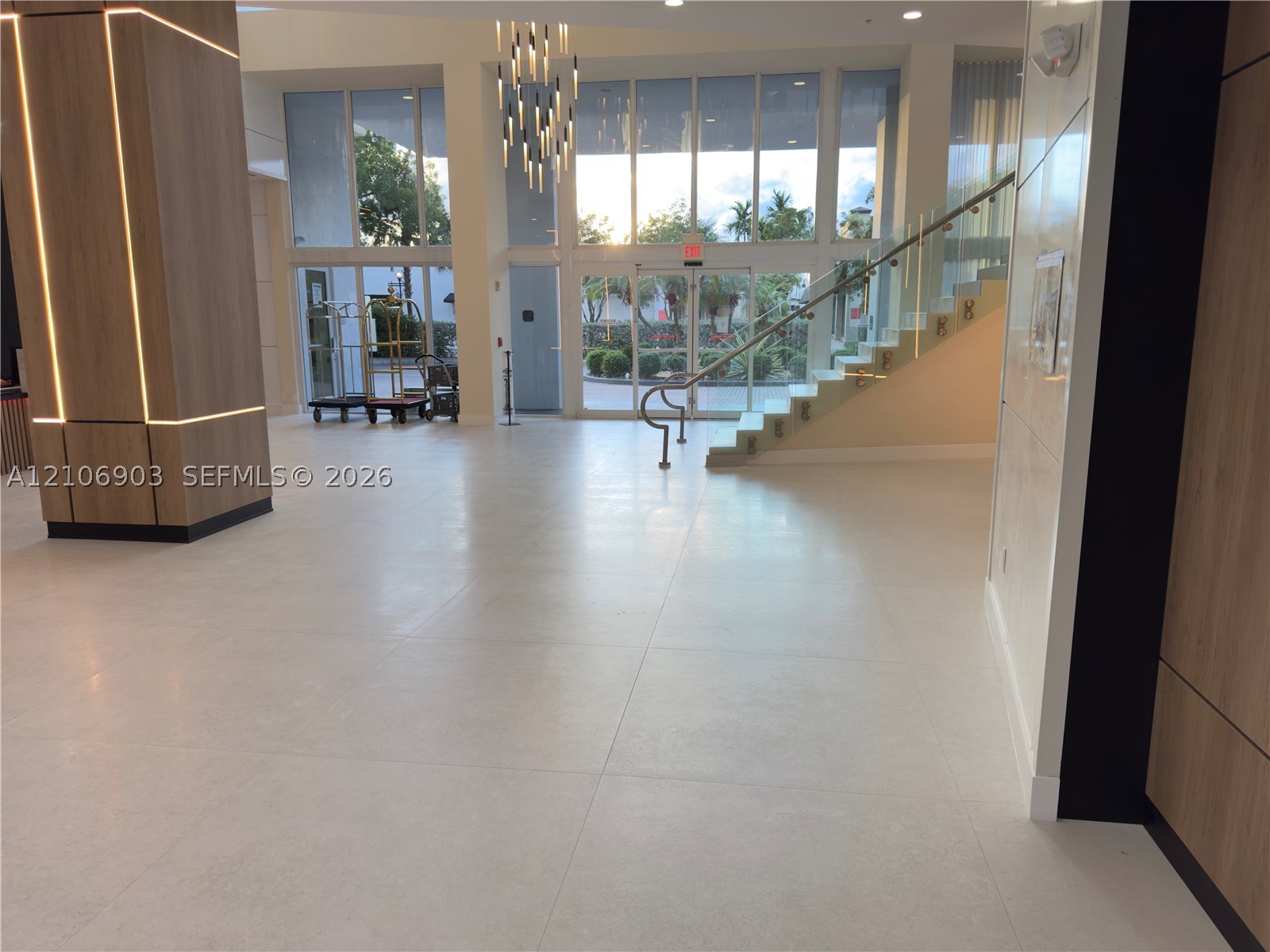 image The Venture at Aventura33