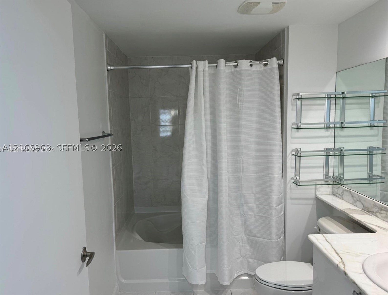 image The Venture at Aventura7