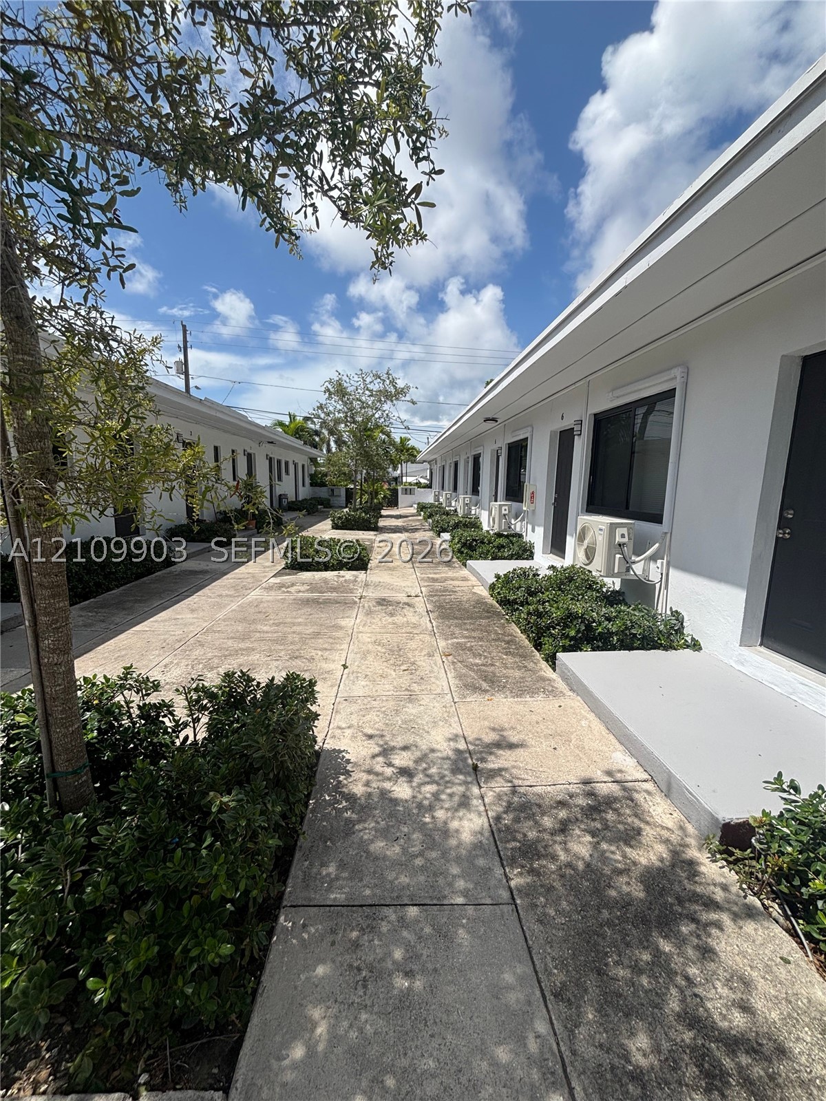671 SW 7th St #2 Miami, FL 33130