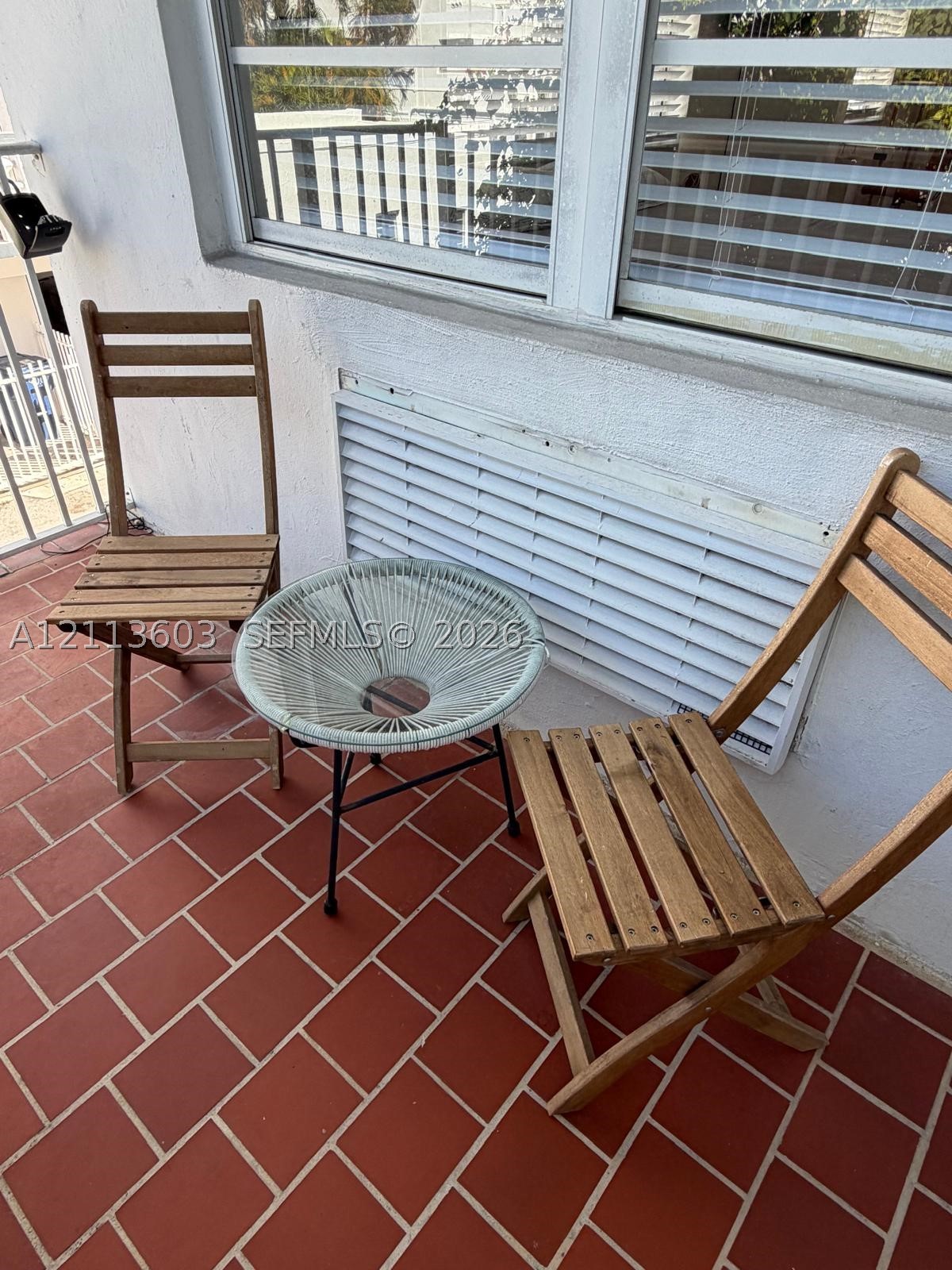 901 Meridian Ave #207