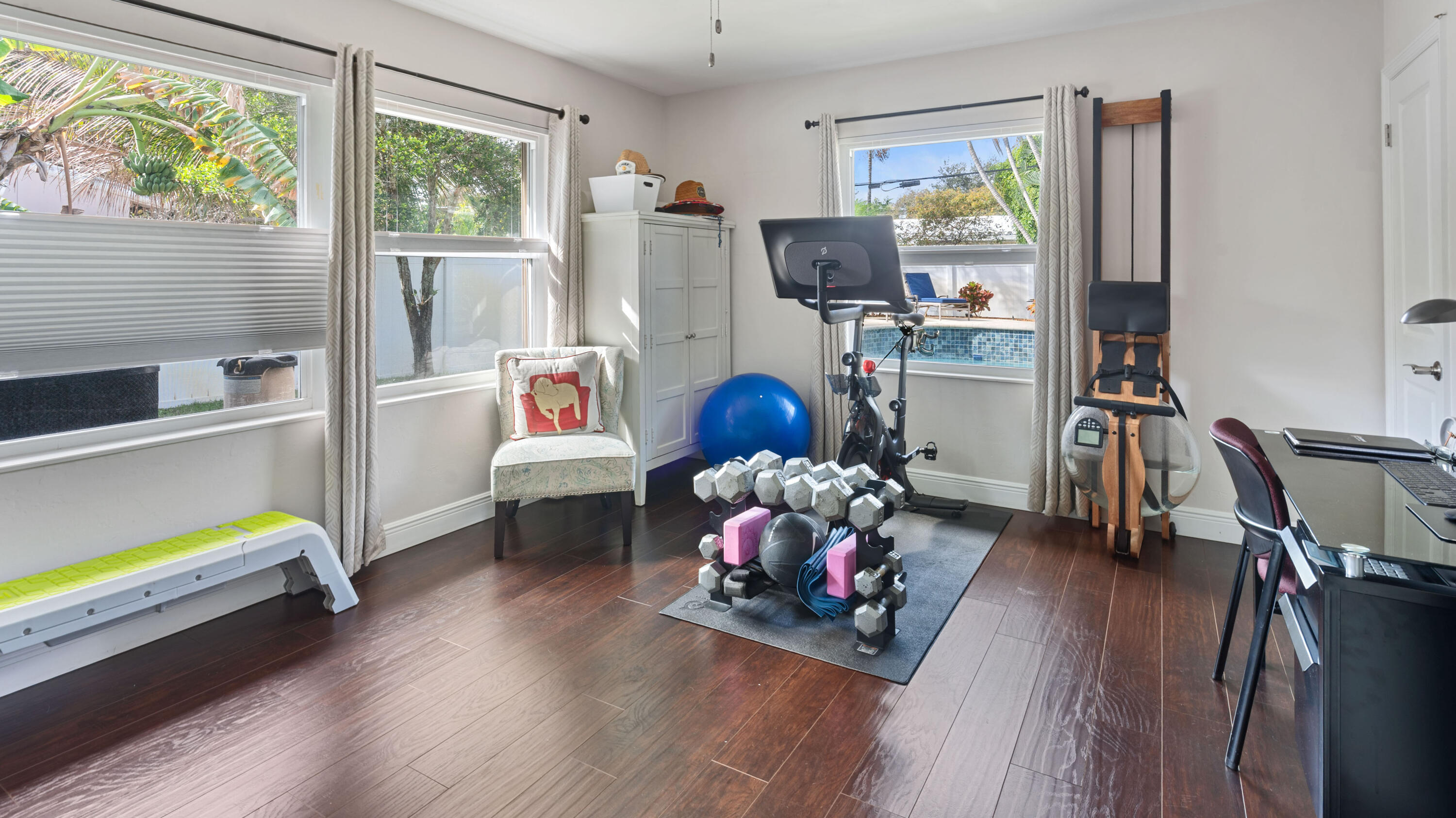 2549 NE 27th Fort Lauderdale, FL 33305