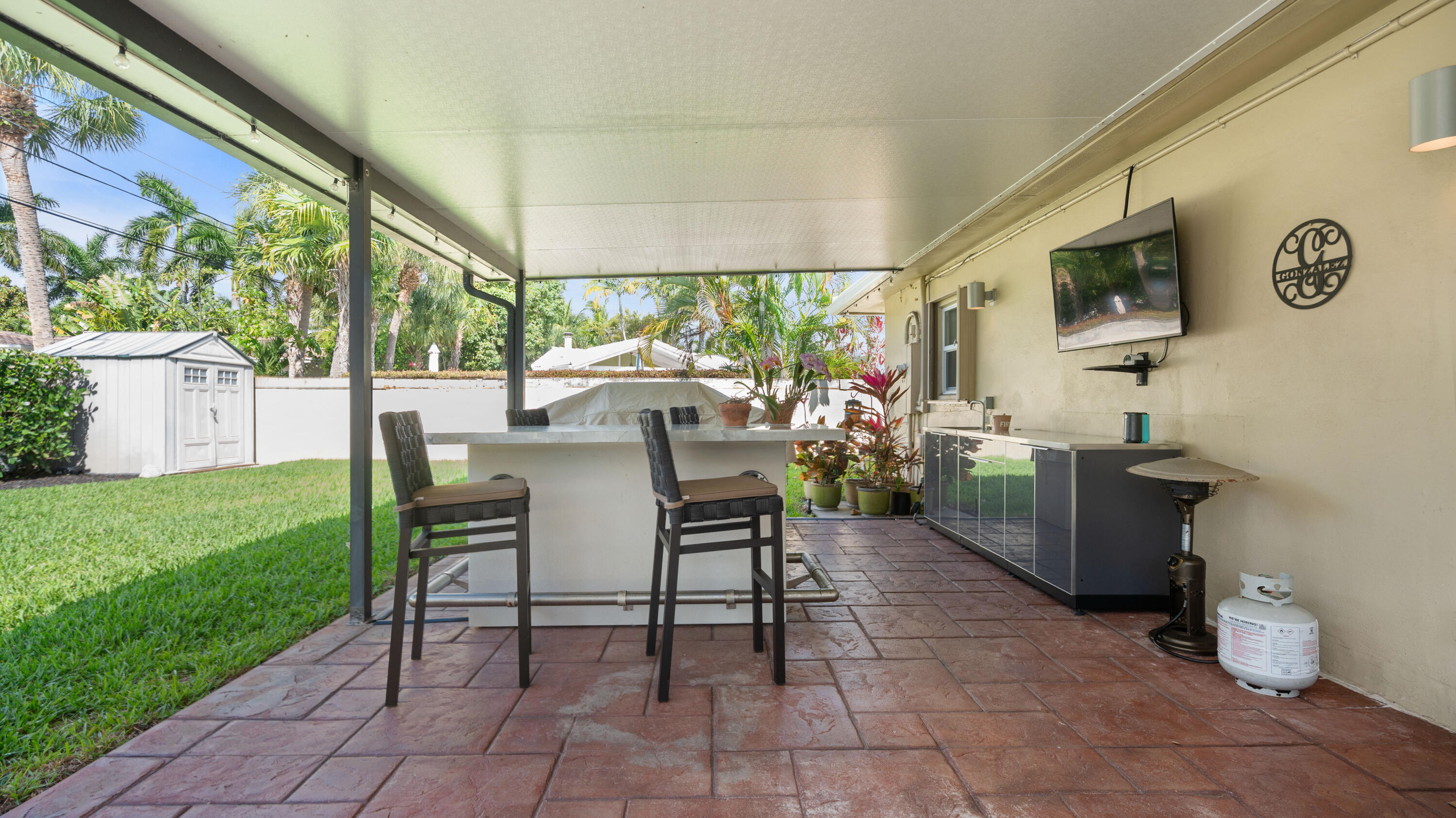 2549 NE 27th Fort Lauderdale, FL 33305