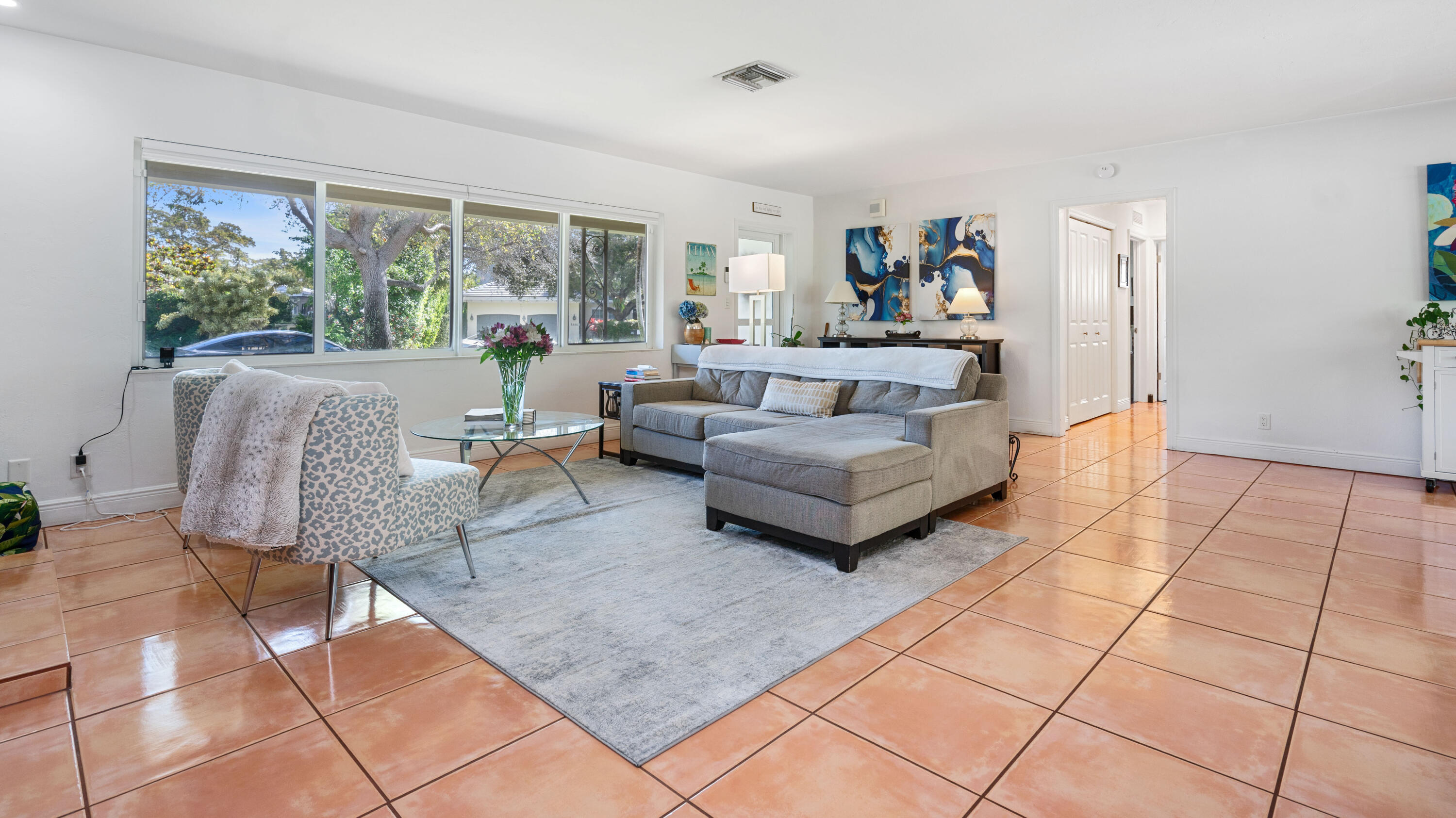 2549 NE 27th Fort Lauderdale, FL 33305