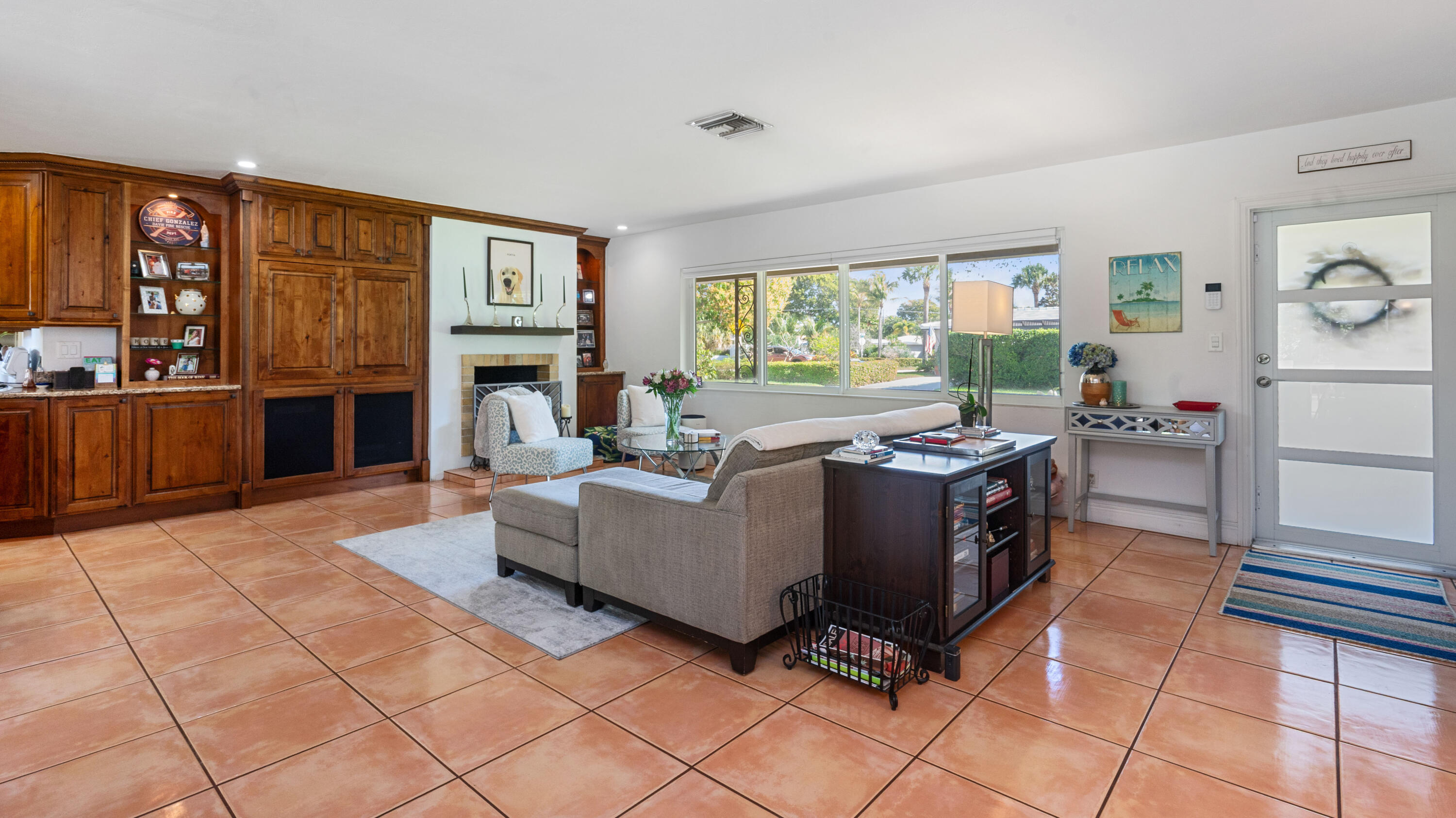 2549 NE 27th Fort Lauderdale, FL 33305