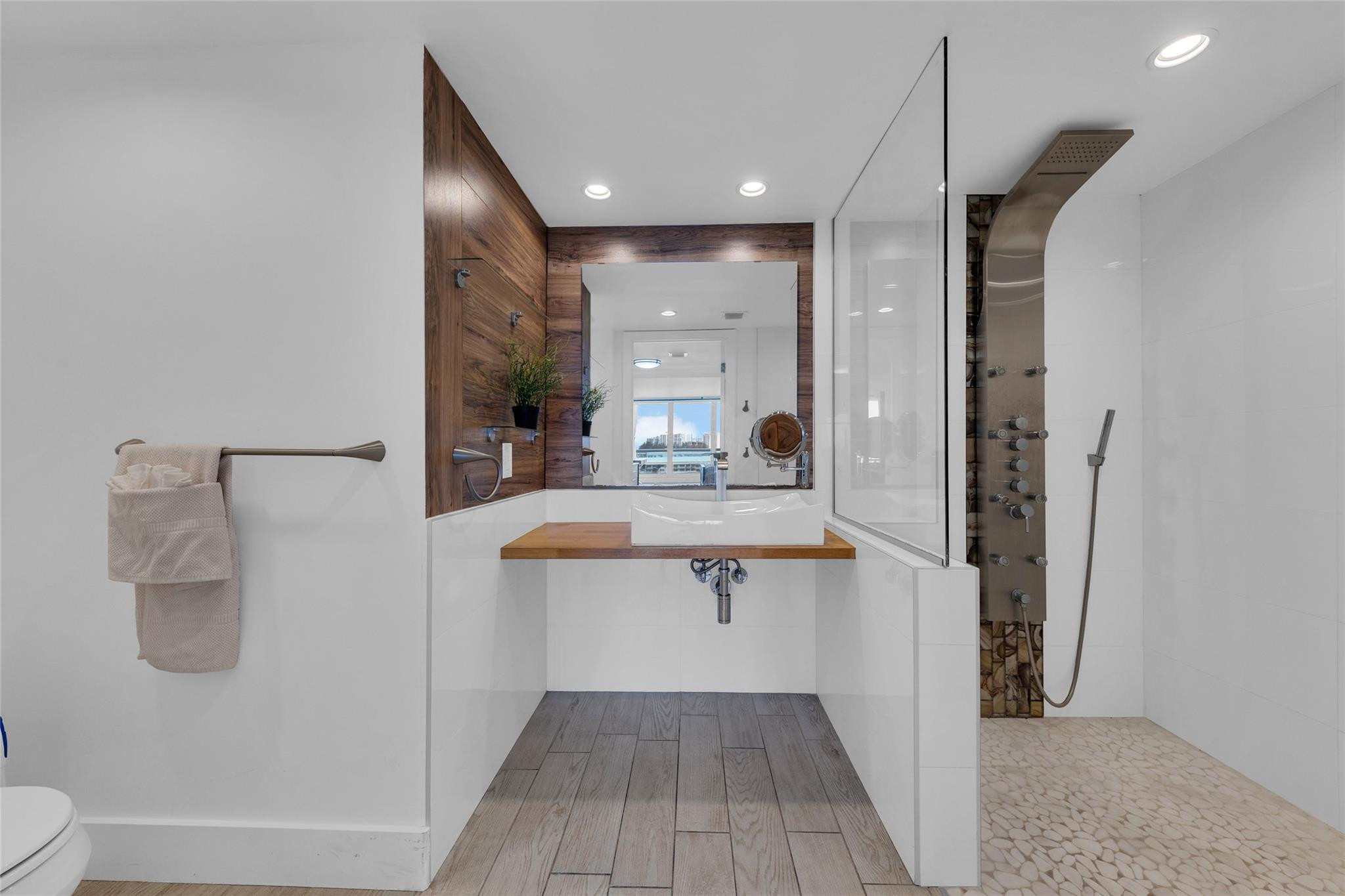 2100 S Ocean #709 Fort Lauderdale, FL 33316