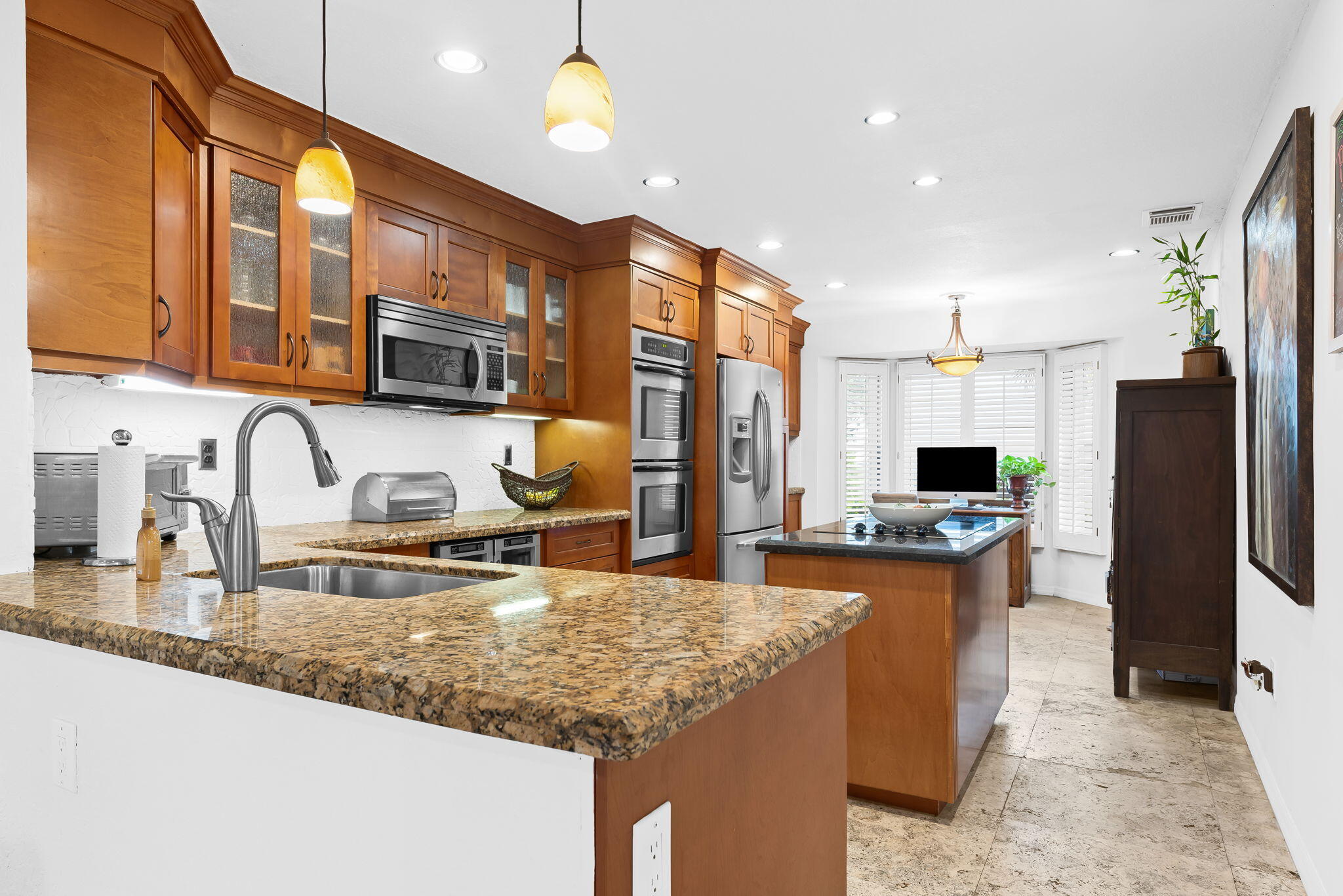 1140 Linden Hollywood, FL 33019