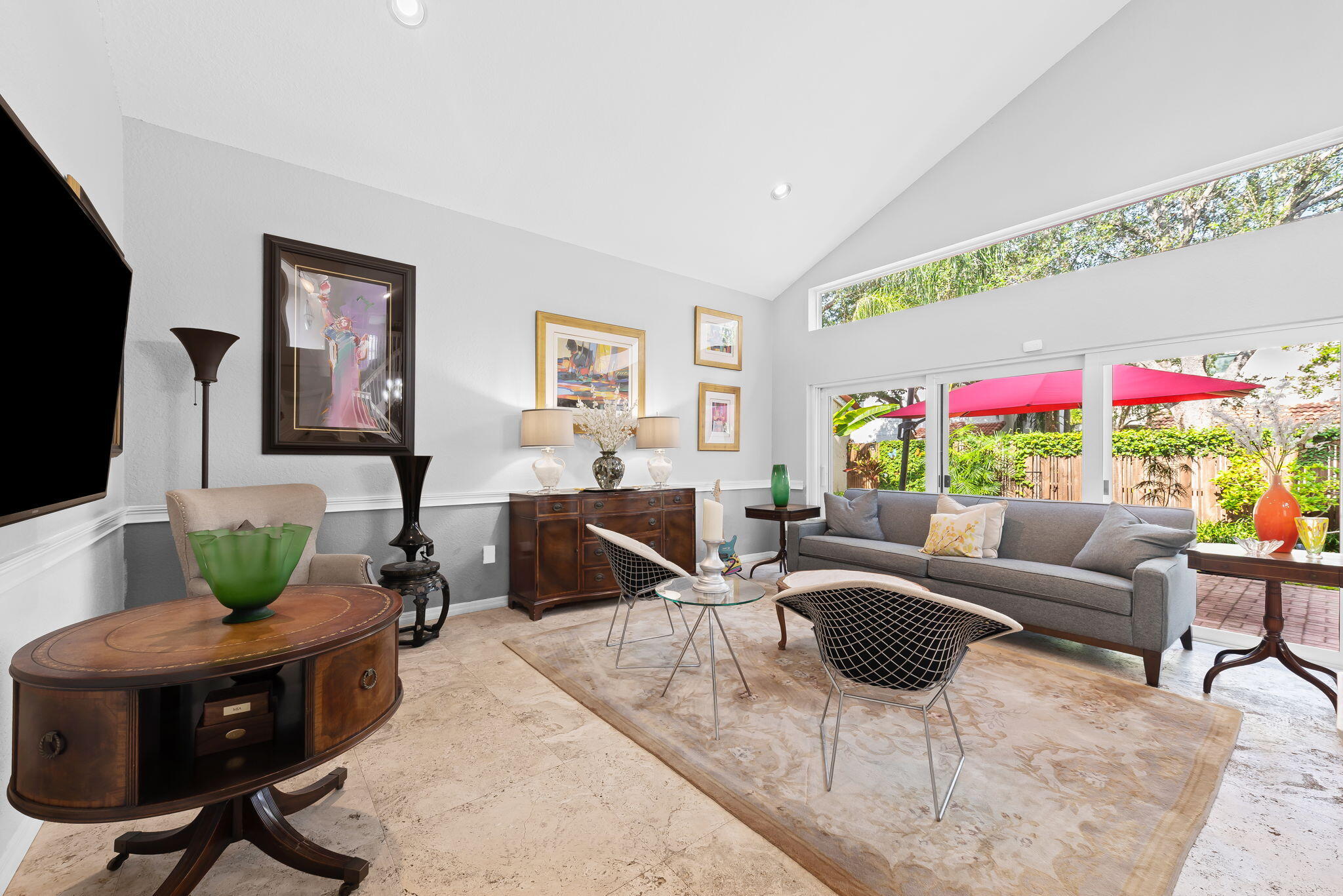 1140 Linden Hollywood, FL 33019