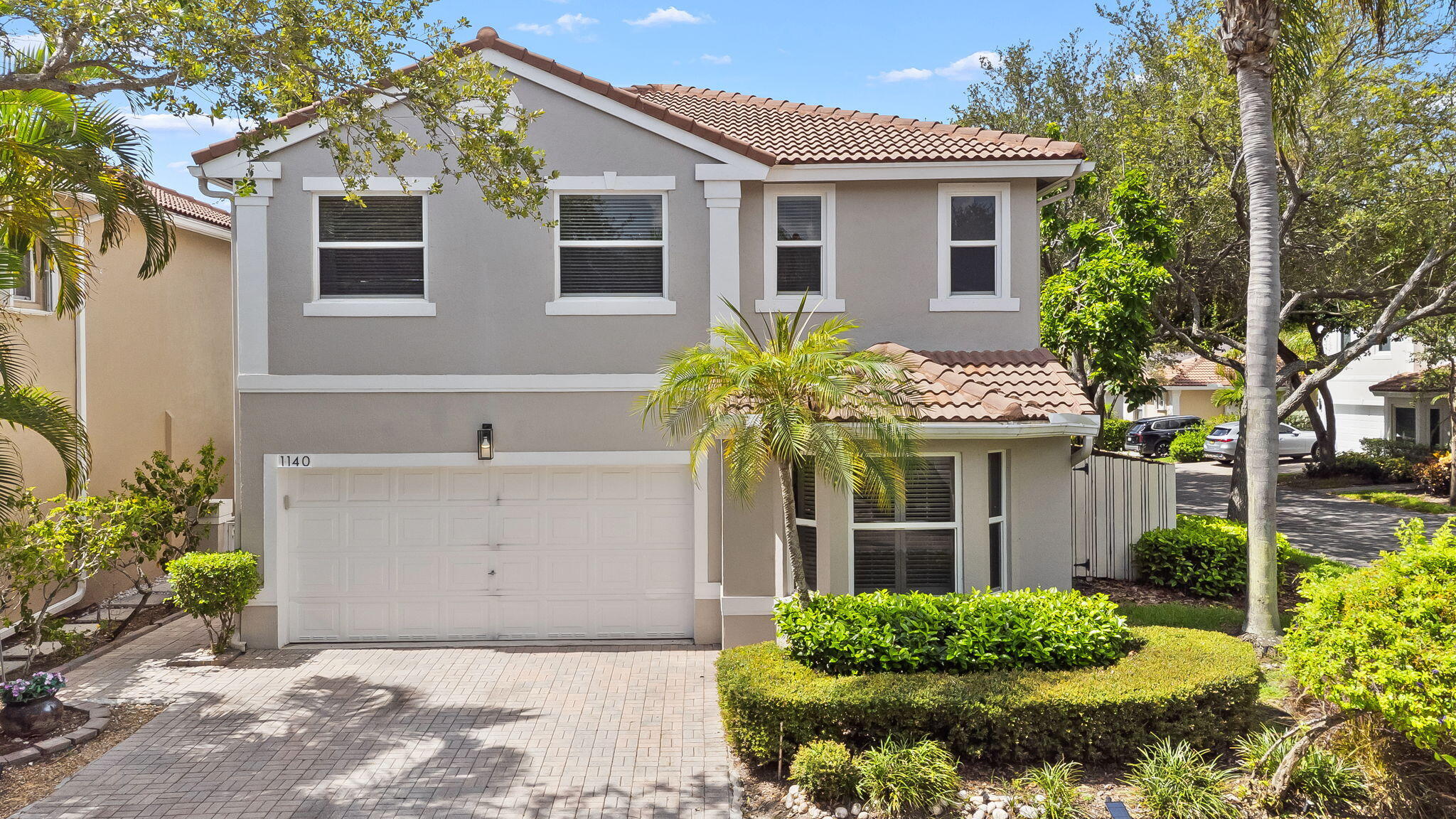 1140 Linden Hollywood, FL 33019