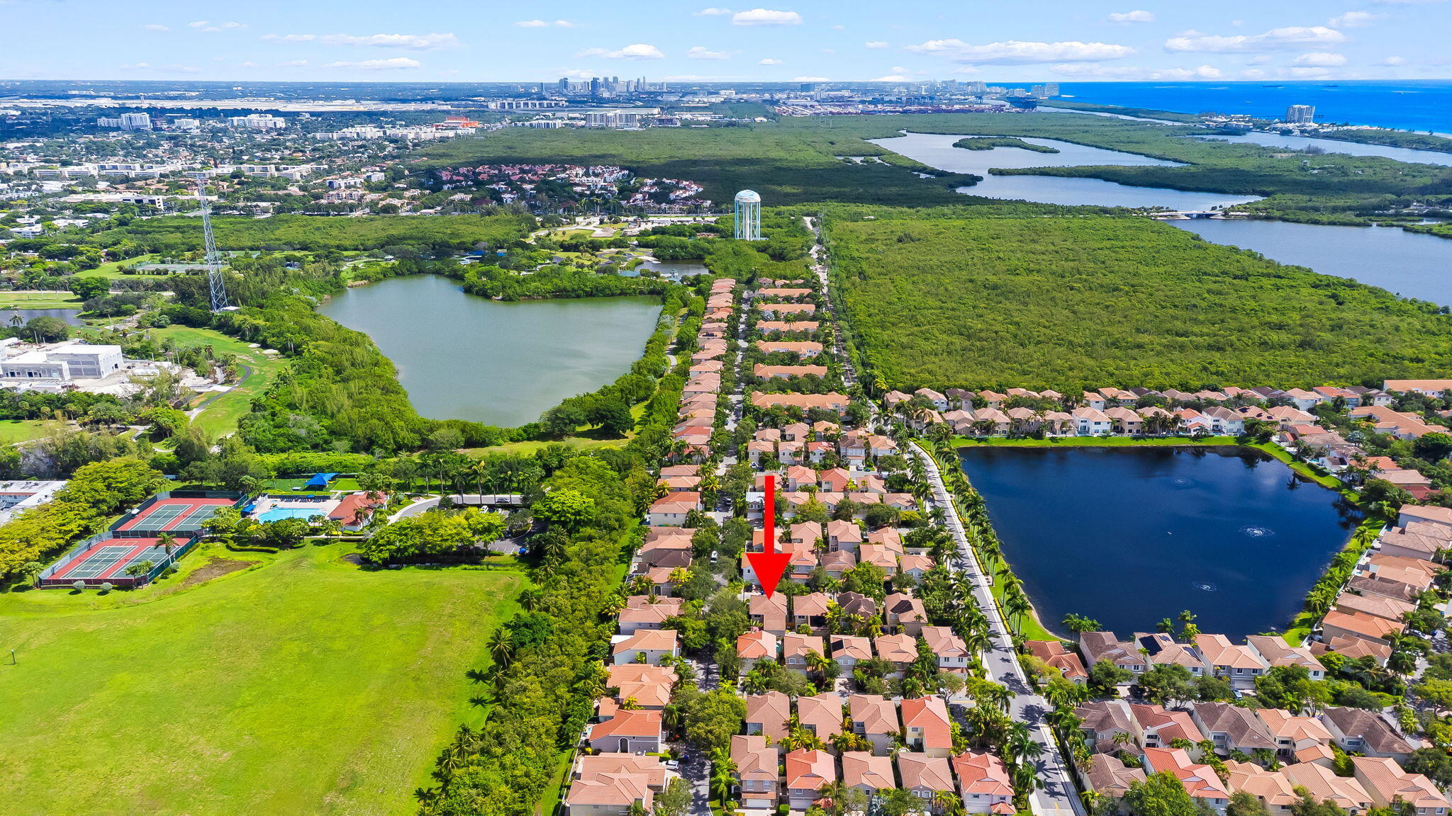 1140 Linden Hollywood, FL 33019