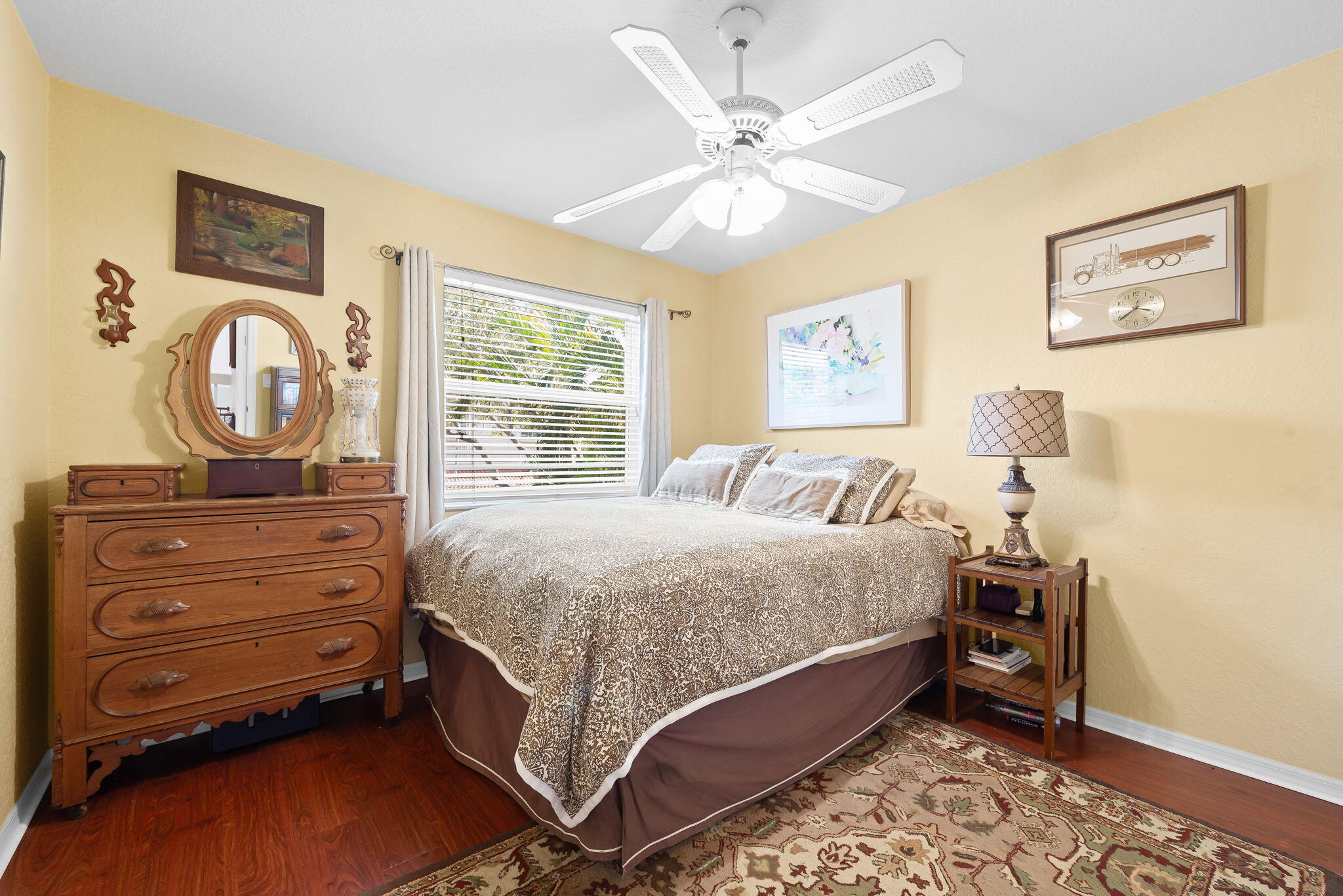 1140 Linden Hollywood, FL 33019