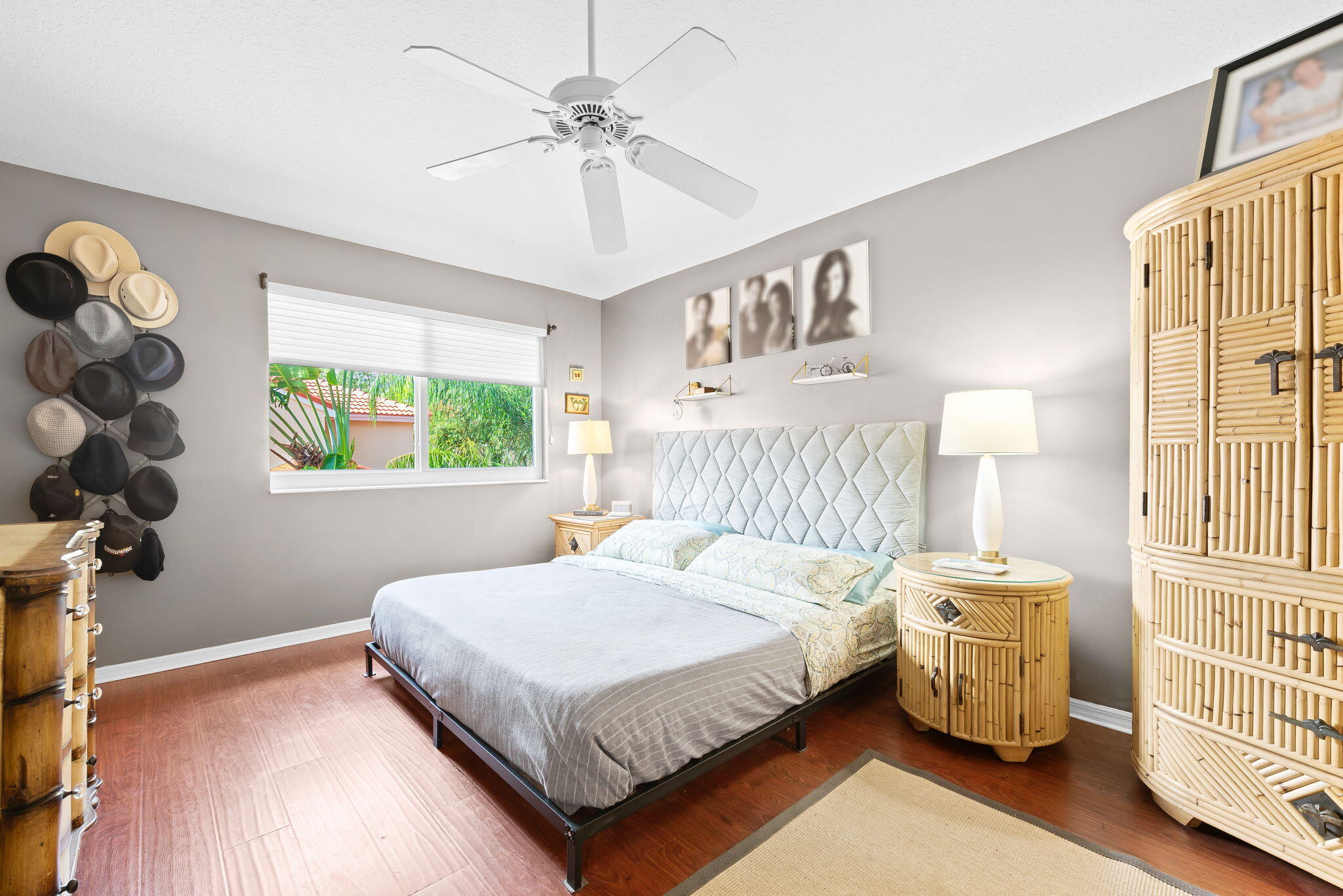 1140 Linden Hollywood, FL 33019