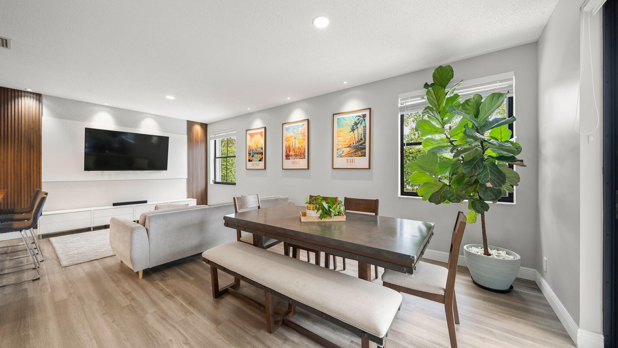 1089 Tupelo Weston, FL 33327