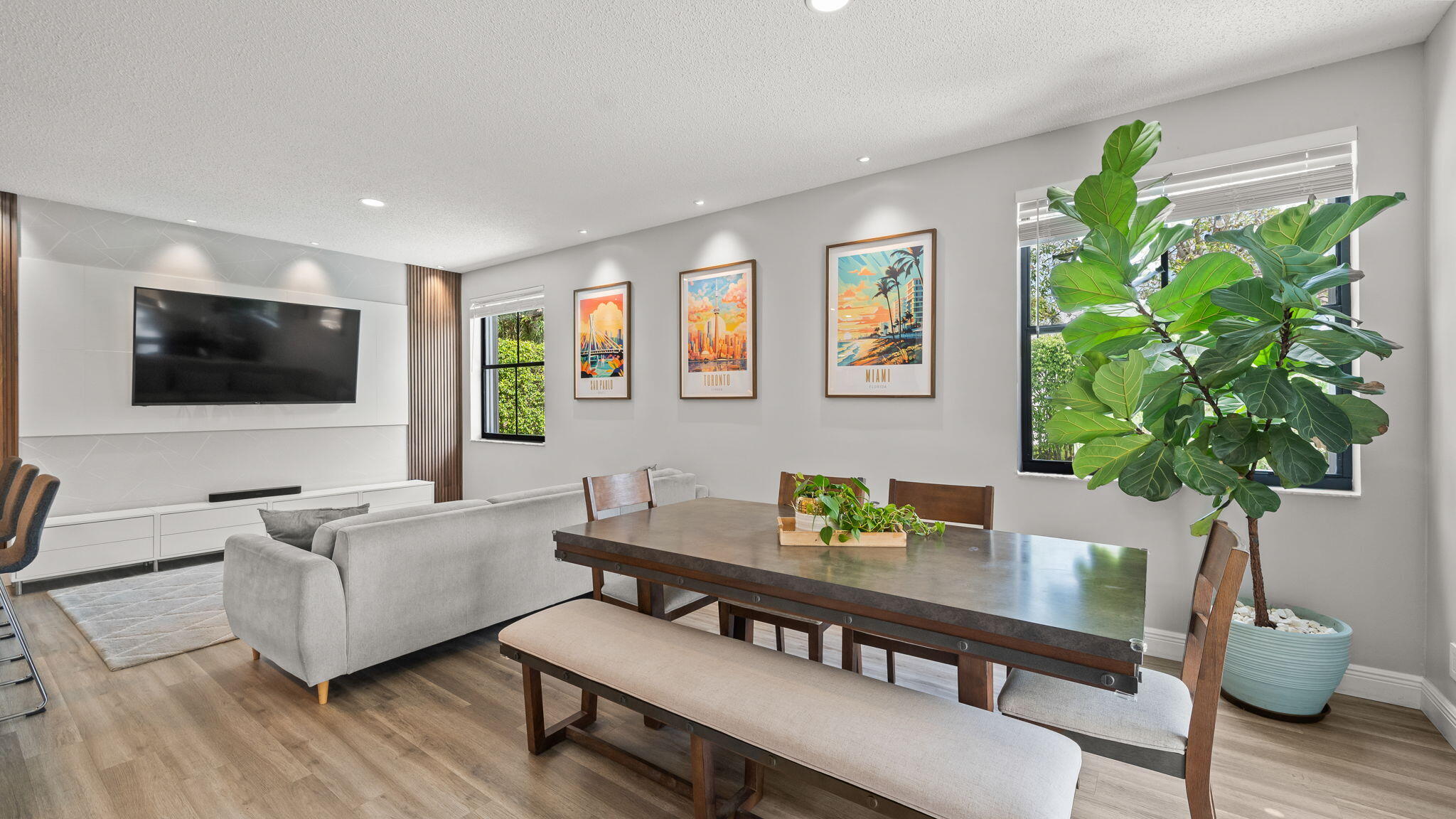 1089 Tupelo Weston, FL 33327