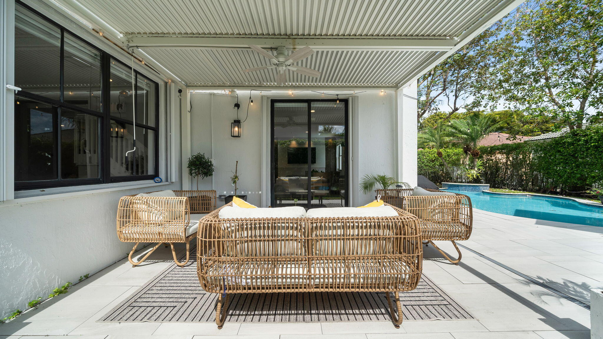 1089 Tupelo Weston, FL 33327