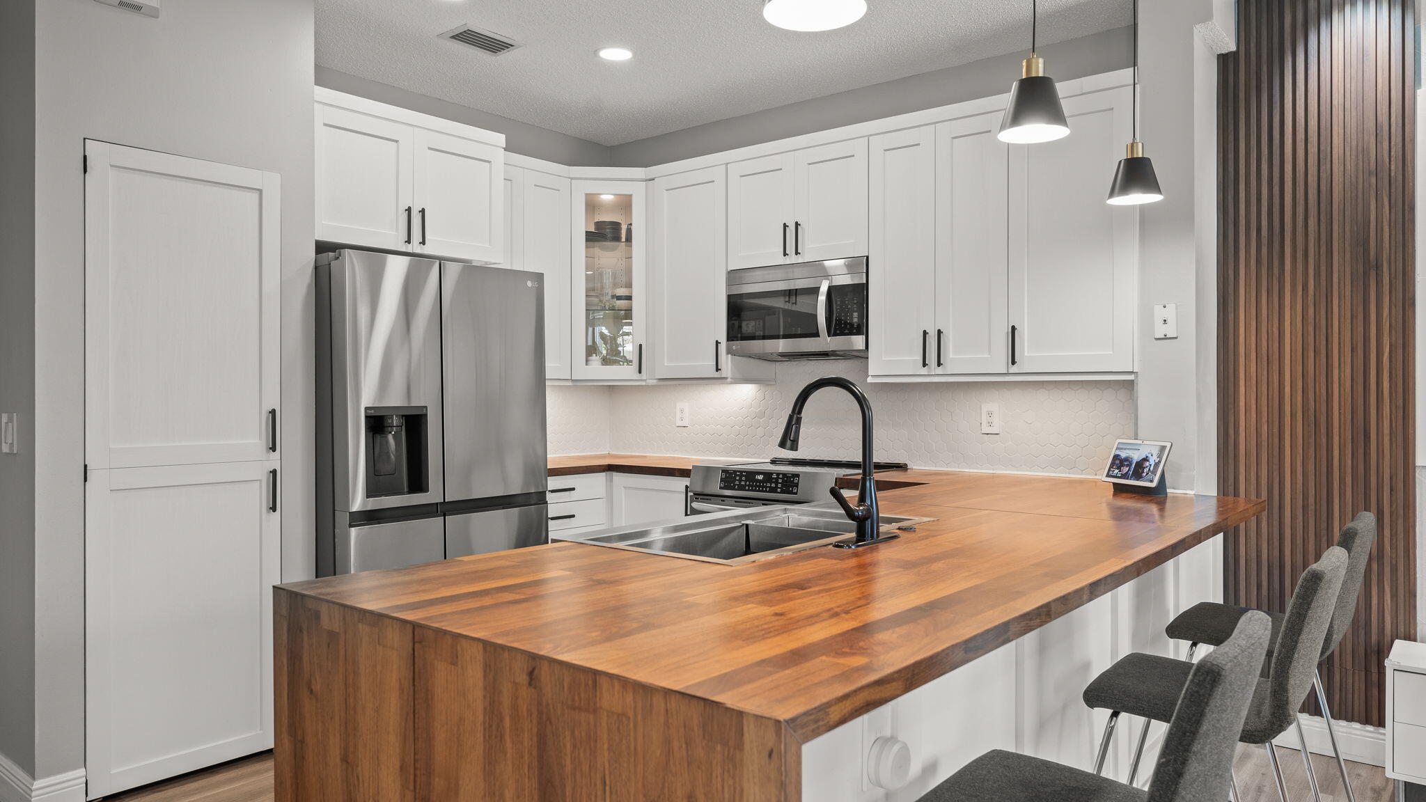 1089 Tupelo Weston, FL 33327