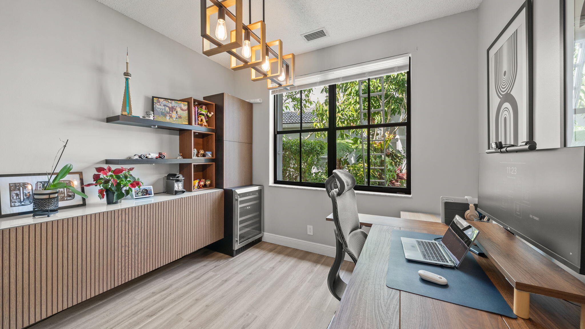 1089 Tupelo Weston, FL 33327