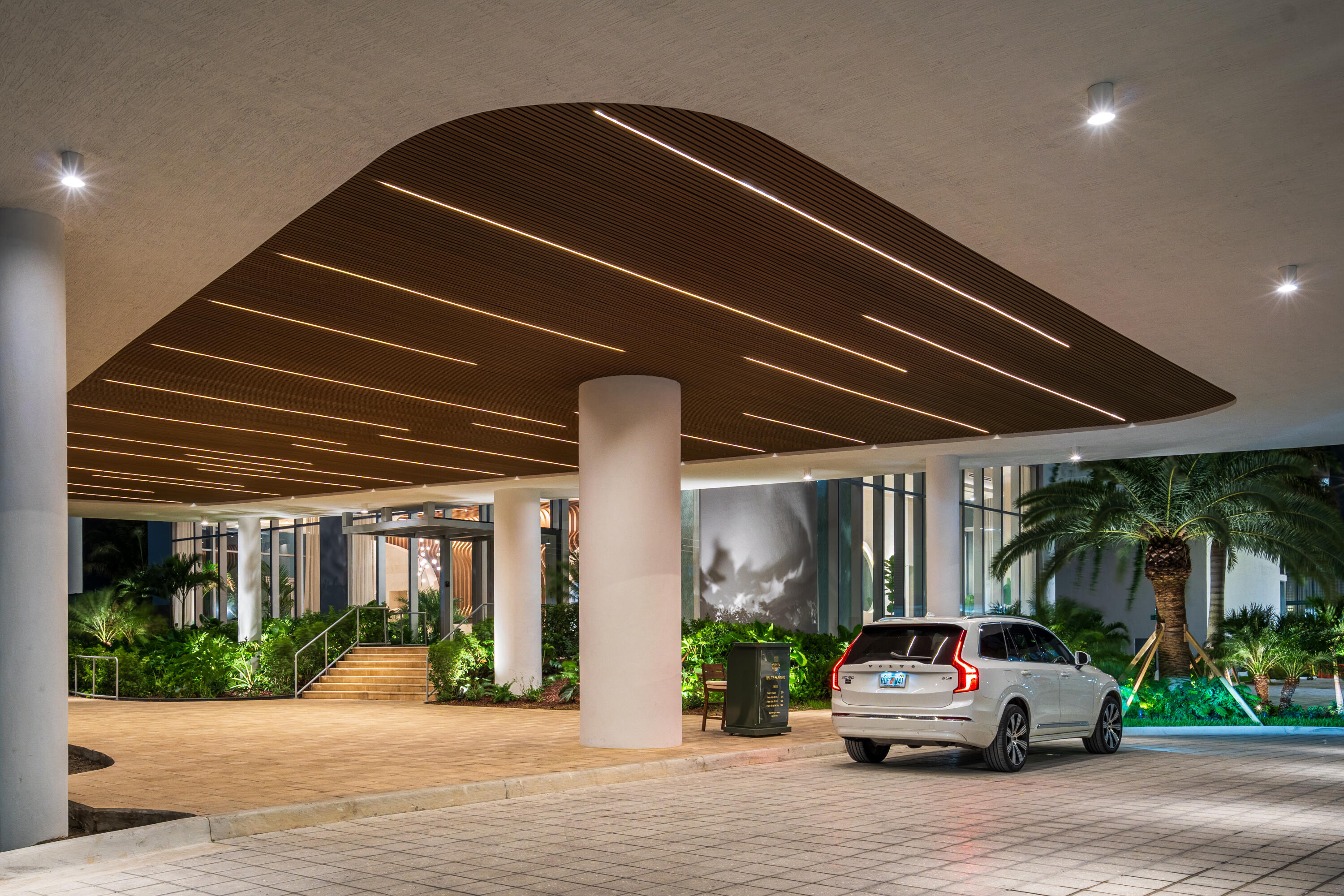 700 NE 24th #Penthouse Mansion-6003 Miami, FL 33137