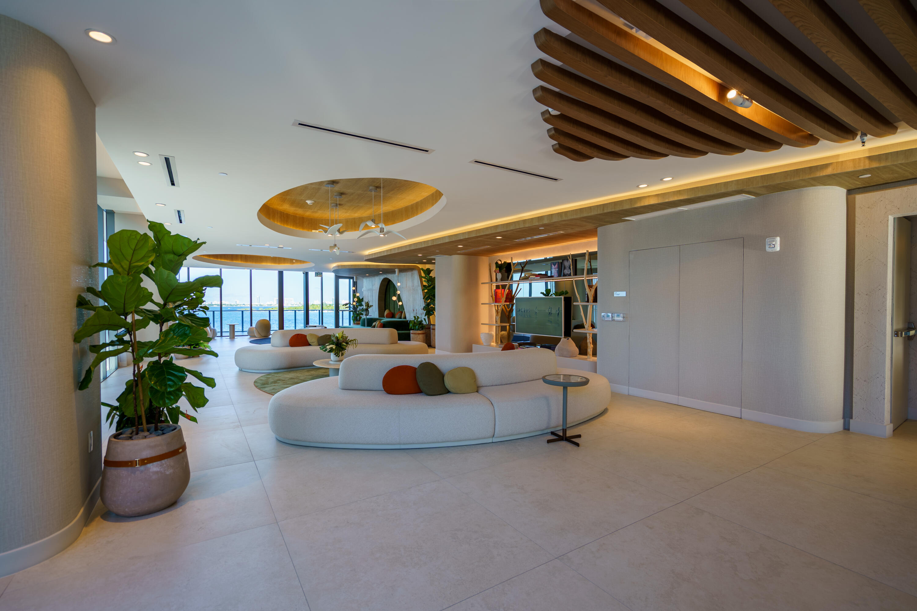 700 NE 24th #Penthouse Mansion-6003 Miami, FL 33137