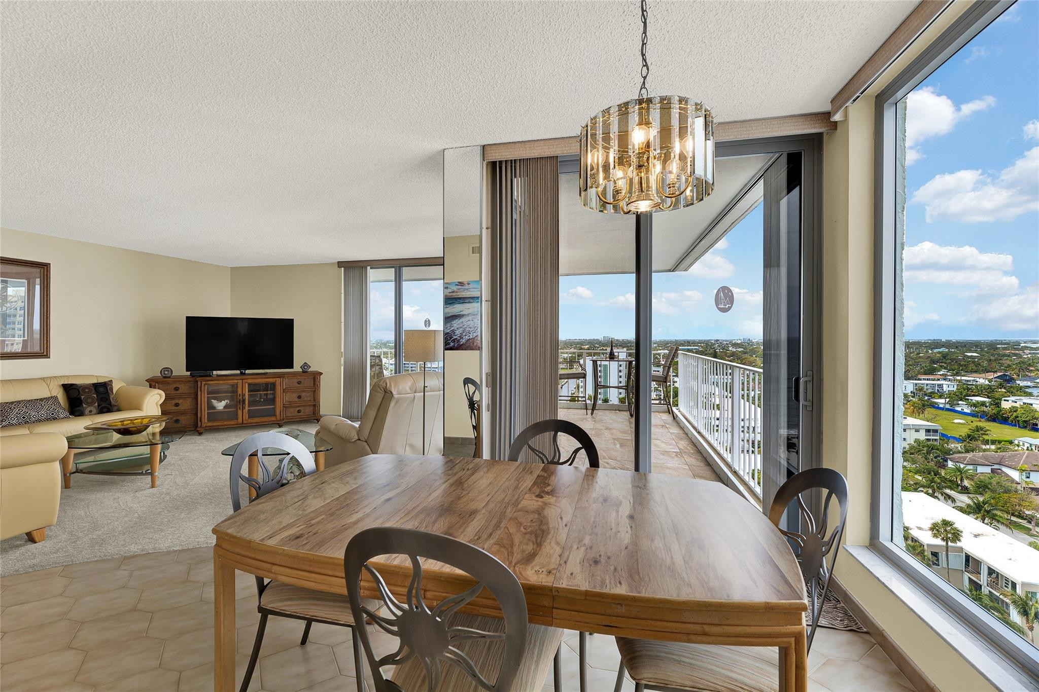 1010 S Ocean #1509 Pompano Beach, FL 33062