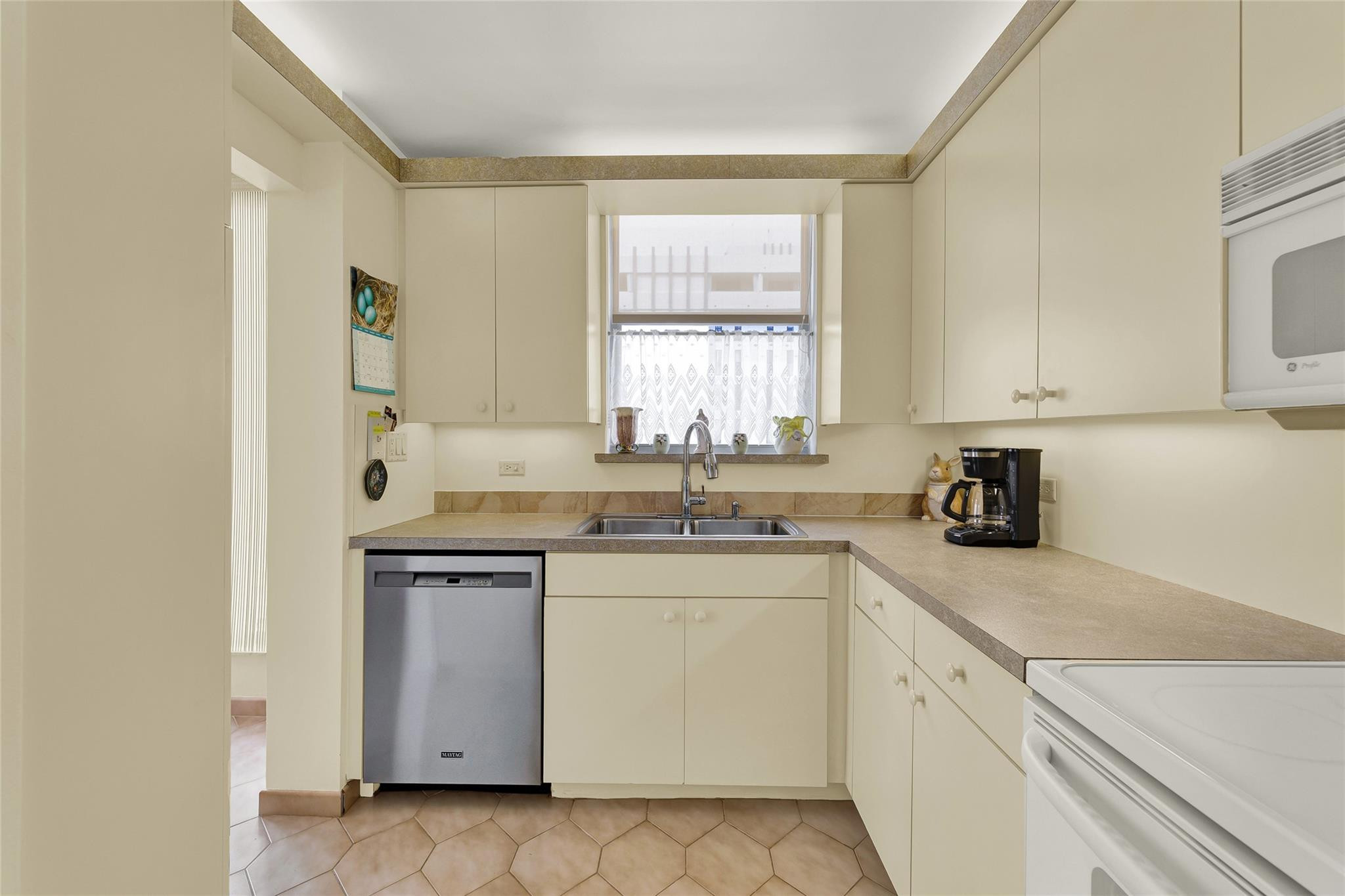 1010 S Ocean #1509 Pompano Beach, FL 33062