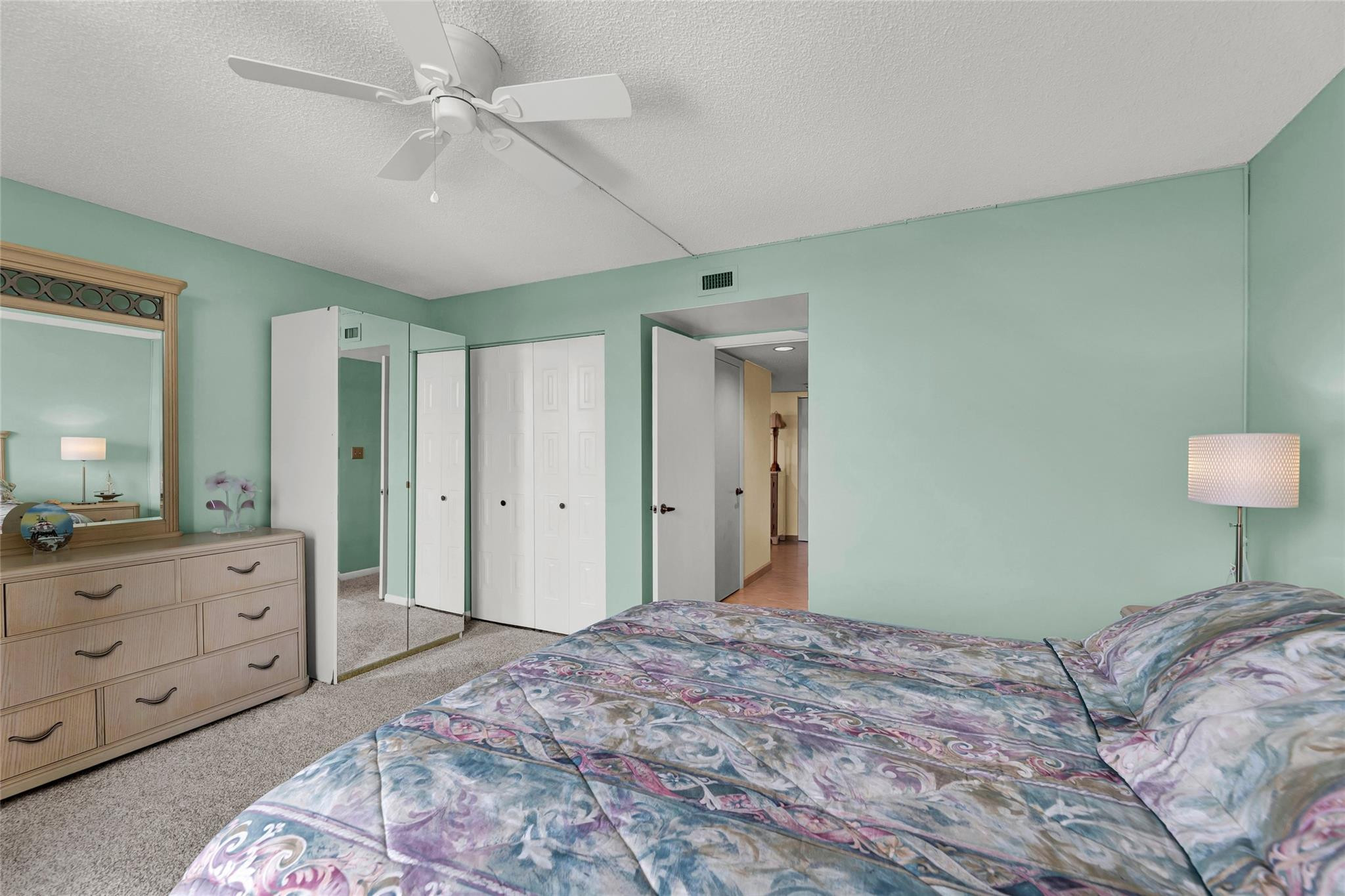 1010 S Ocean #1509 Pompano Beach, FL 33062