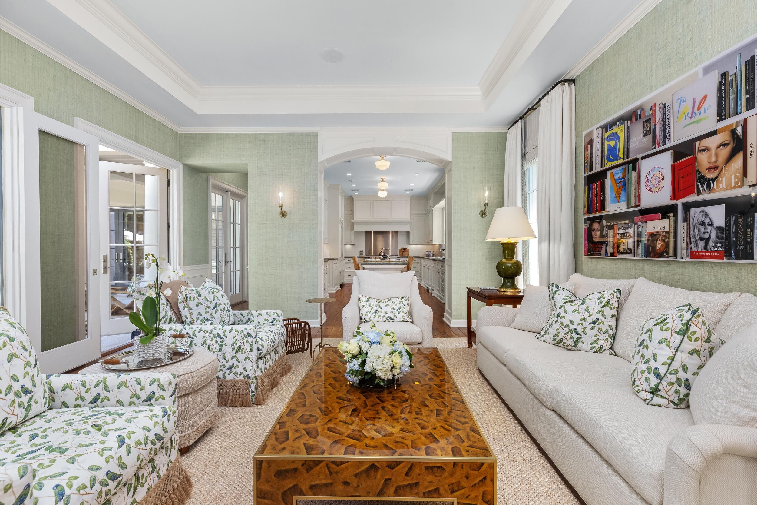 231 Coral Palm Beach, FL 33480
