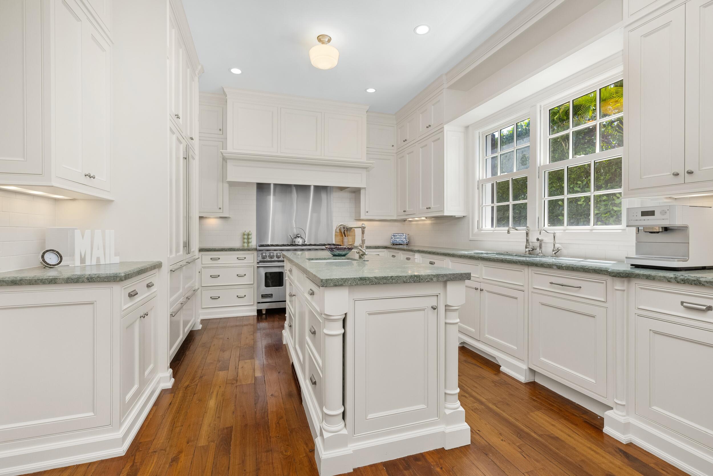231 Coral Palm Beach, FL 33480