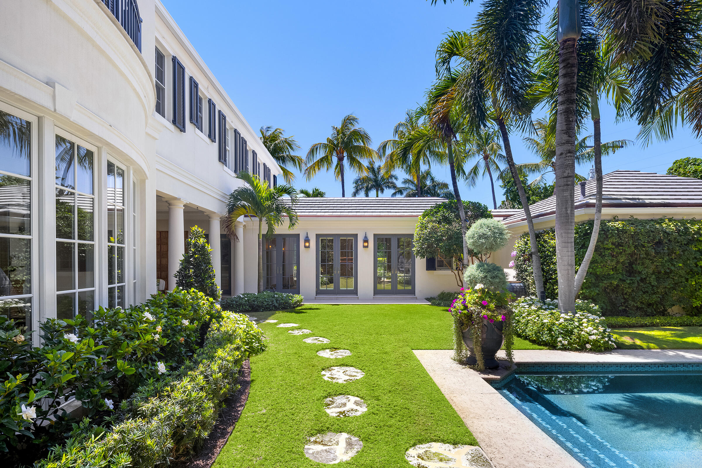 231 Coral Palm Beach, FL 33480