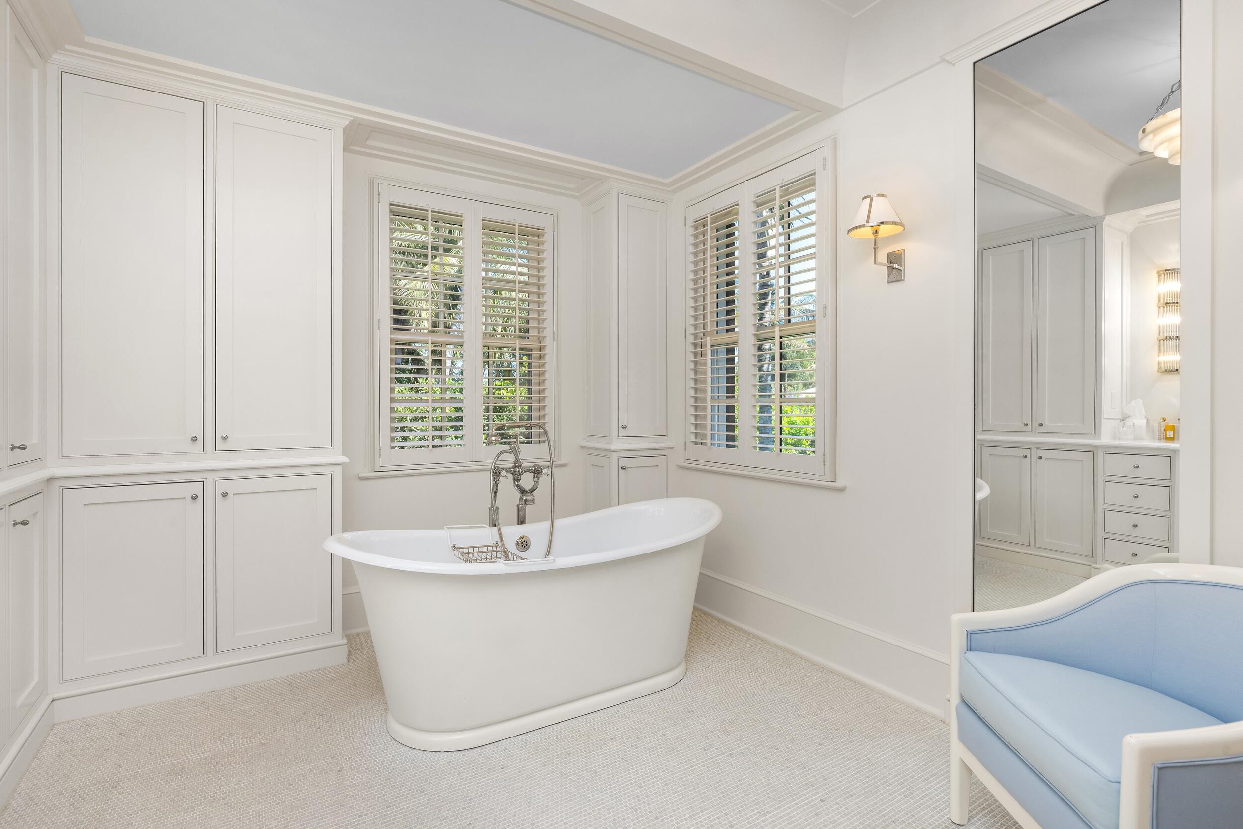 231 Coral Palm Beach, FL 33480