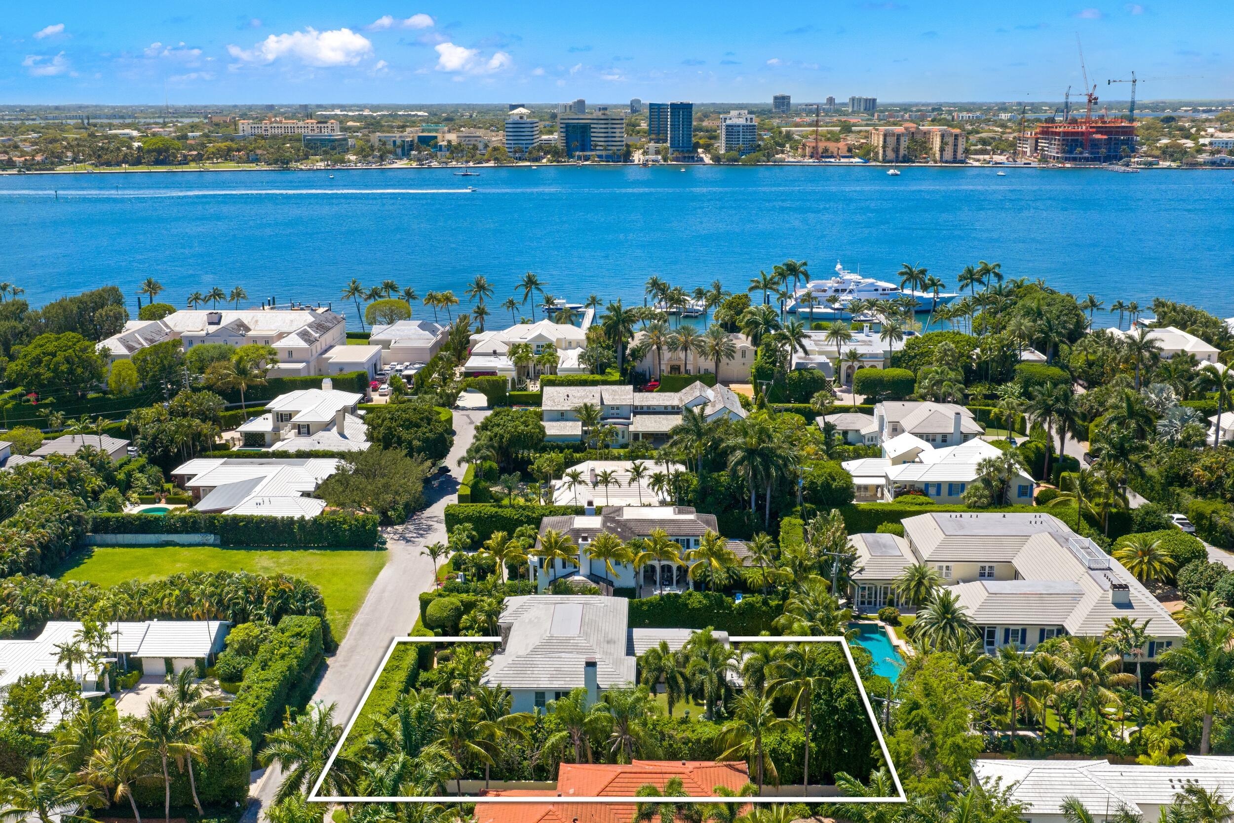 231 Coral Palm Beach, FL 33480