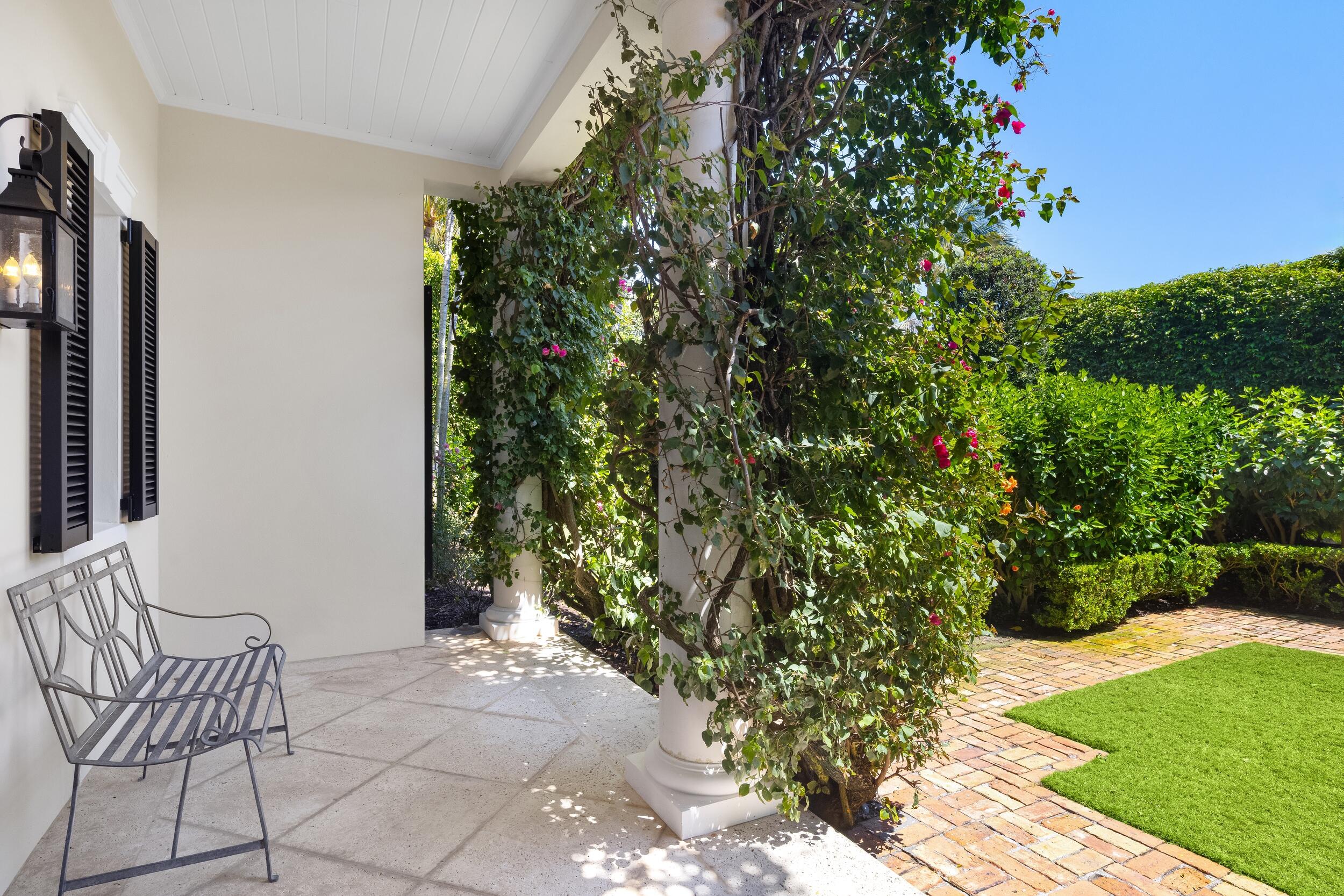 231 Coral Palm Beach, FL 33480