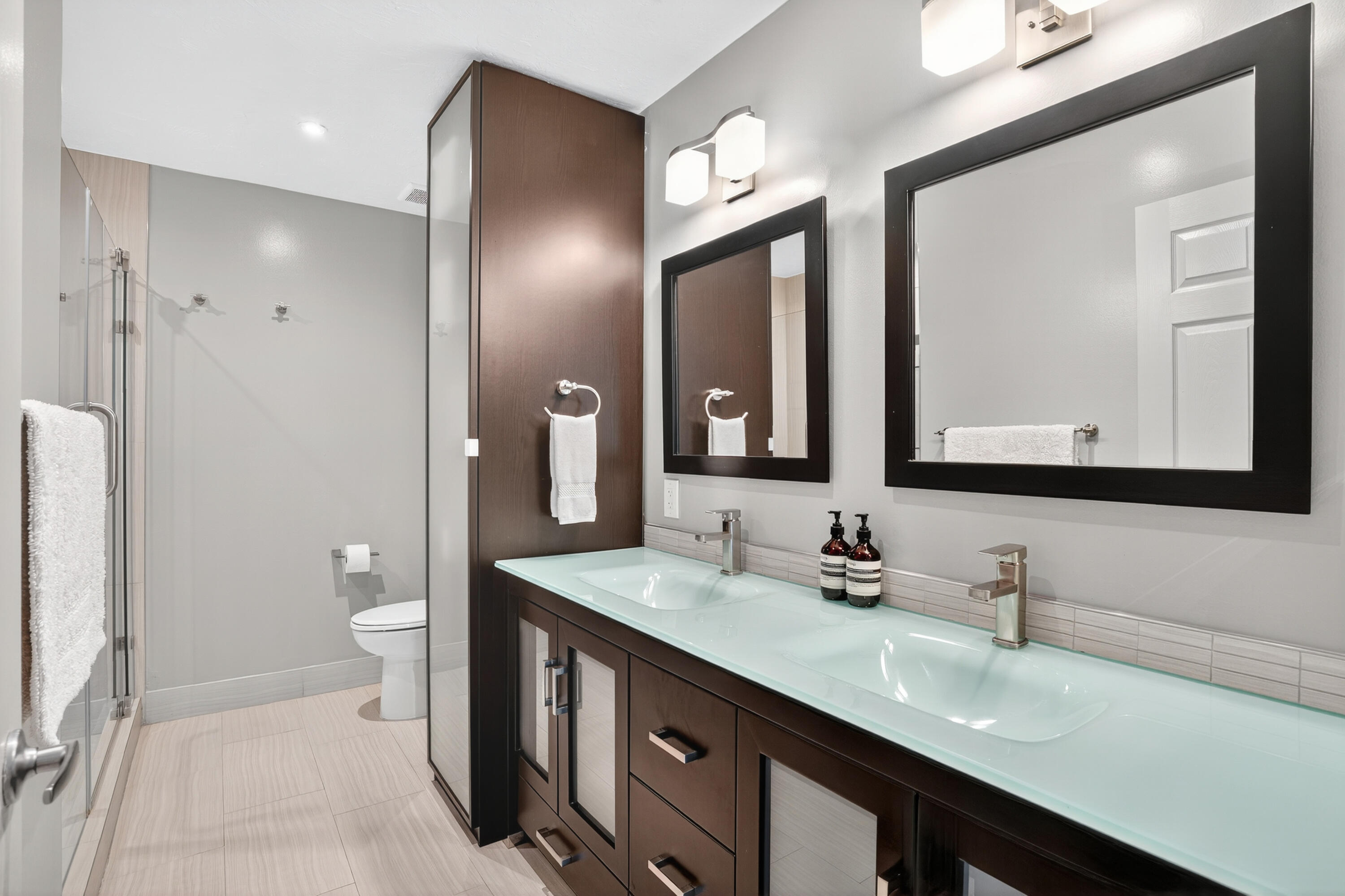 1777 NE 4th #B3 Fort Lauderdale, FL 33305