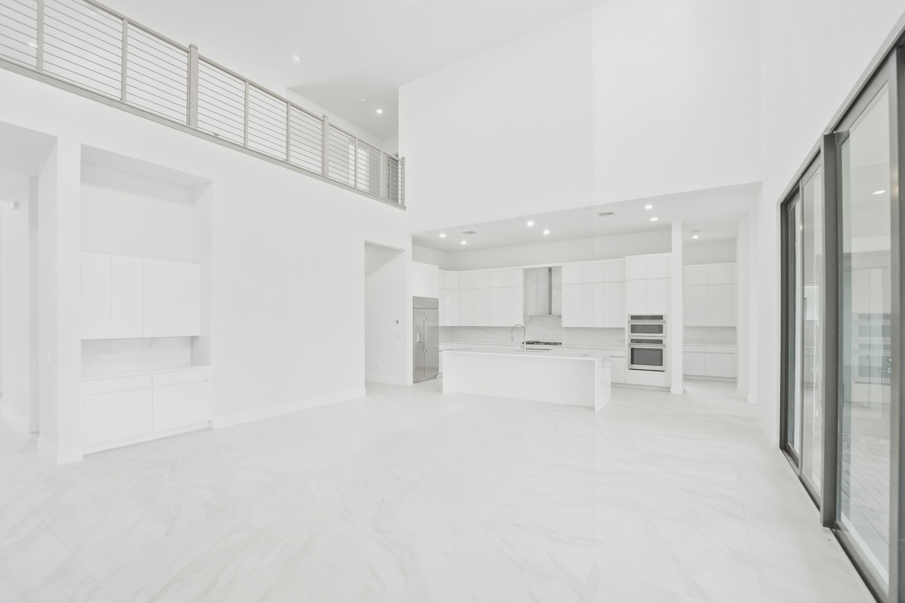 7738 Longchamp Lake Worth, FL 33449