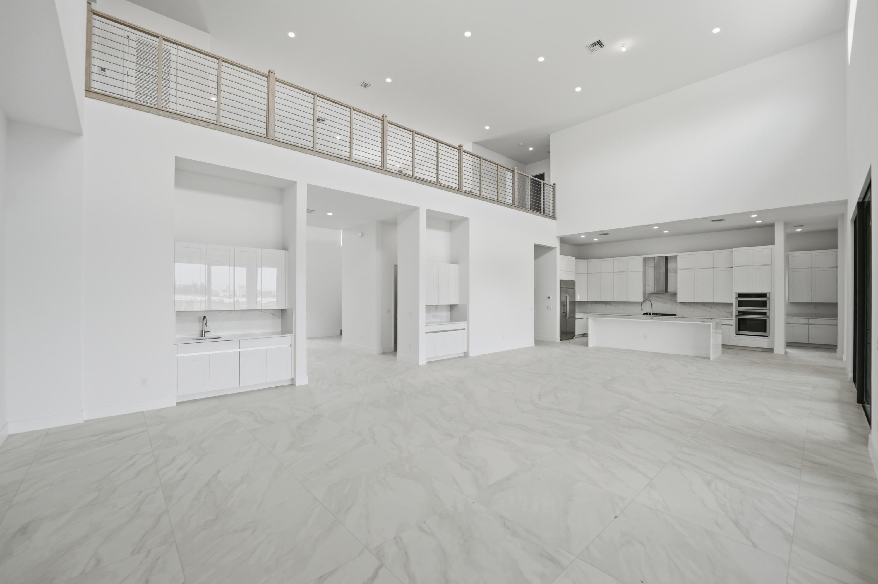 7738 Longchamp Lake Worth, FL 33449