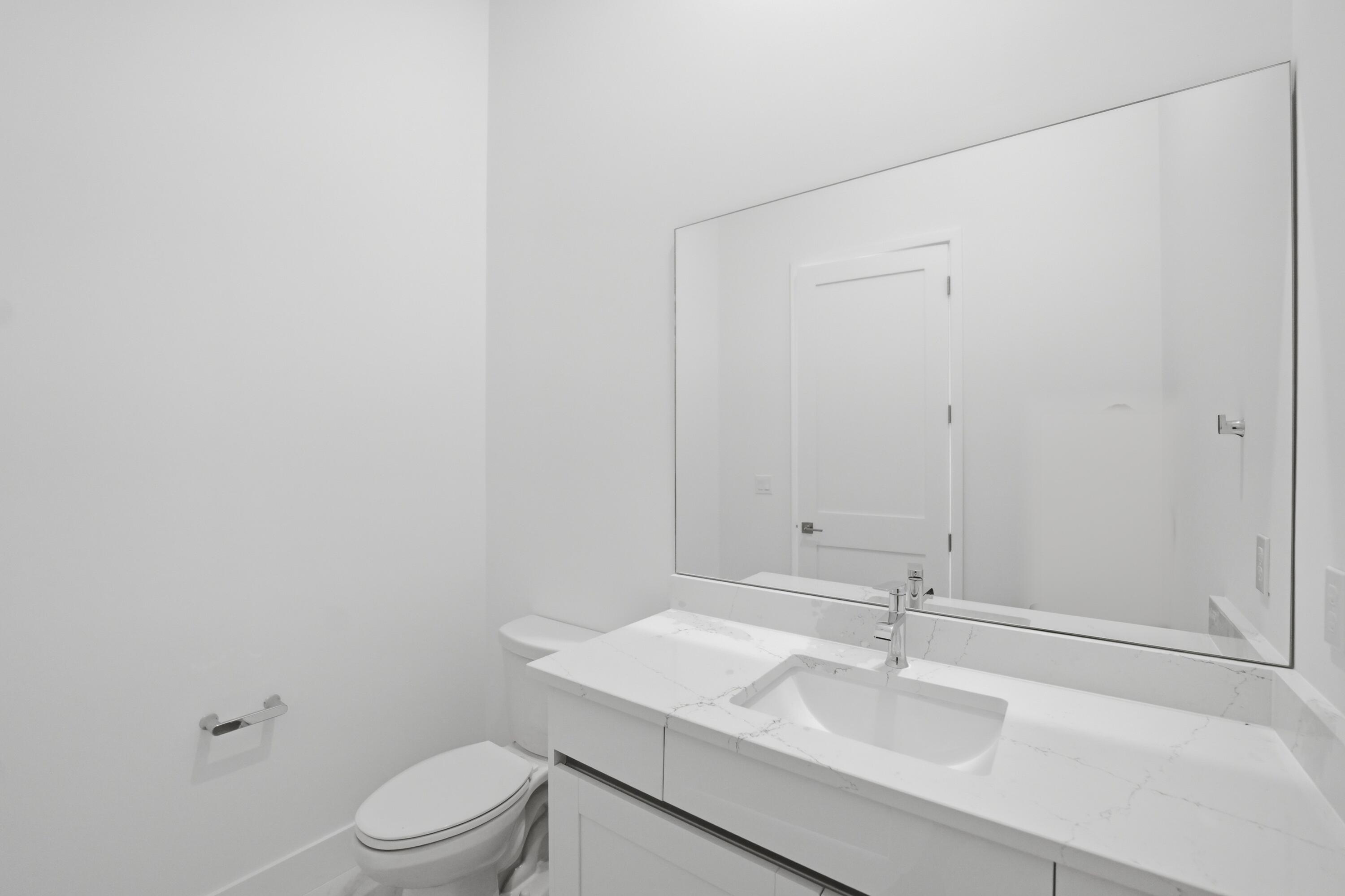 7738 Longchamp Lake Worth, FL 33449