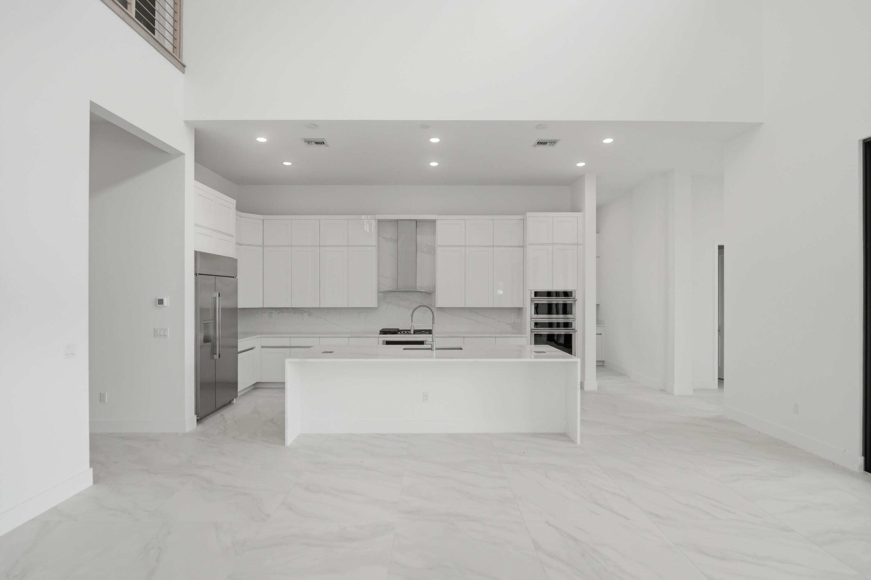 7738 Longchamp Lake Worth, FL 33449